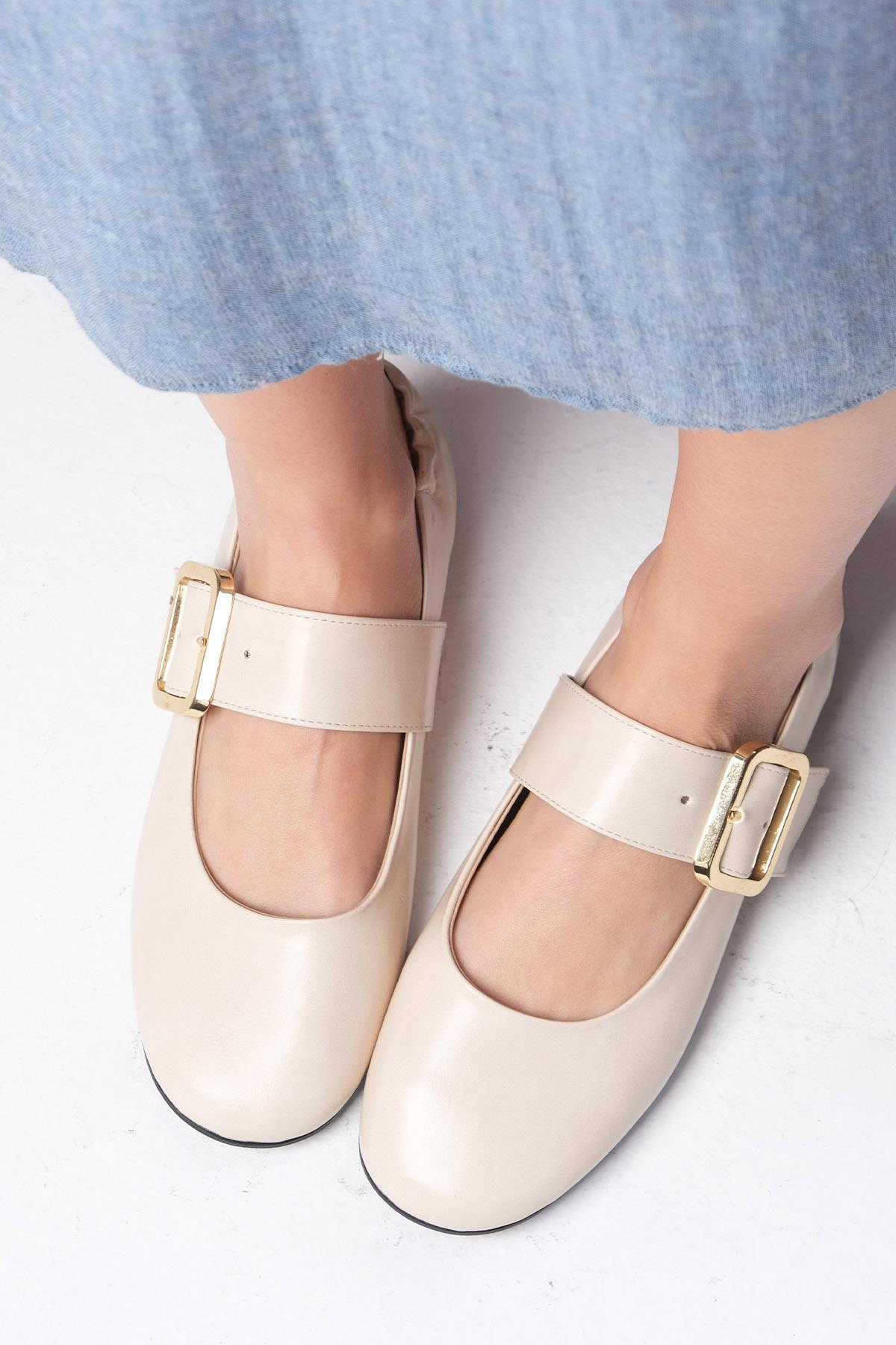 Diega Ten Renk Kalın Kemerli Babet