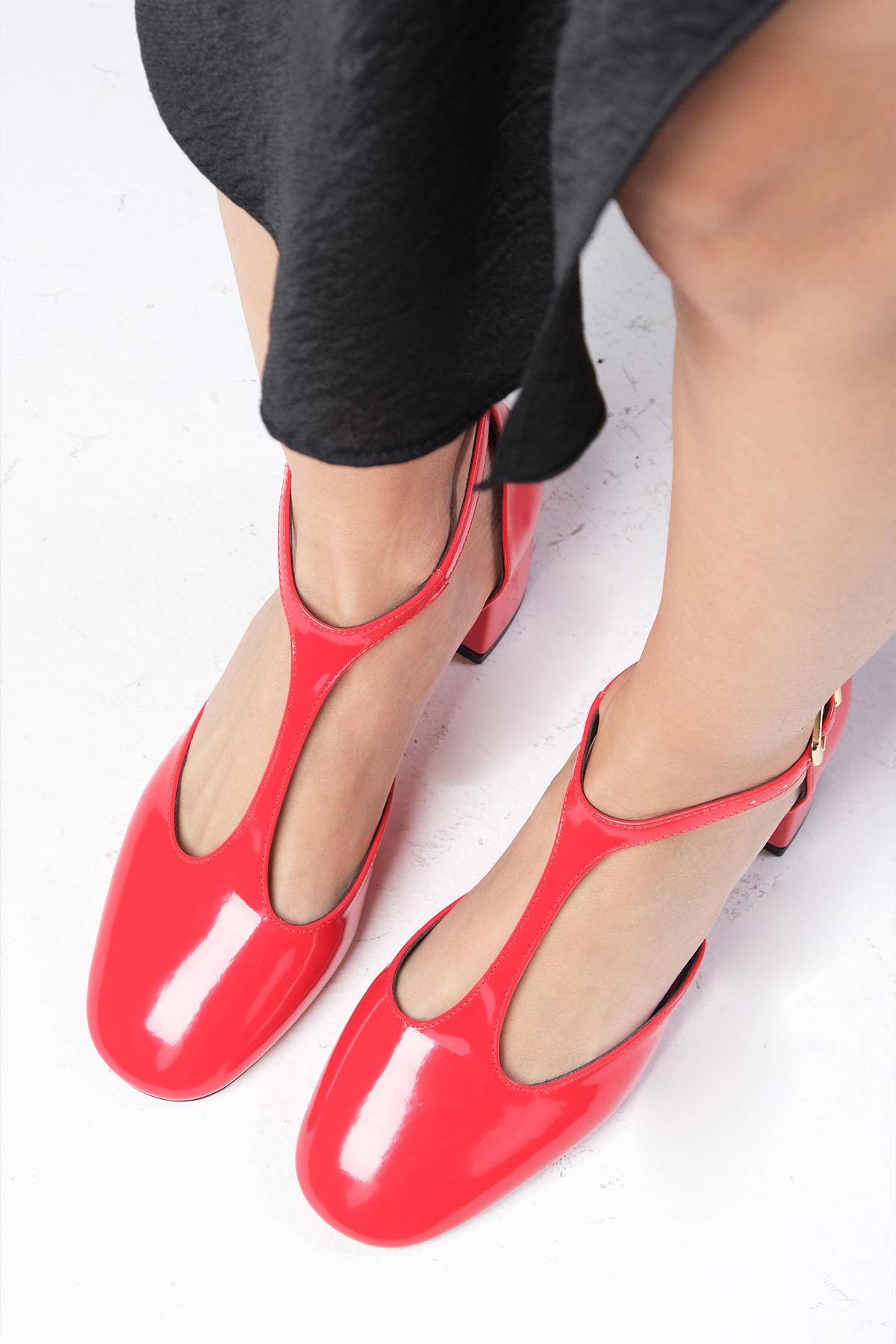 Emma Kırmızı Renk Topuklu Ayakkabı