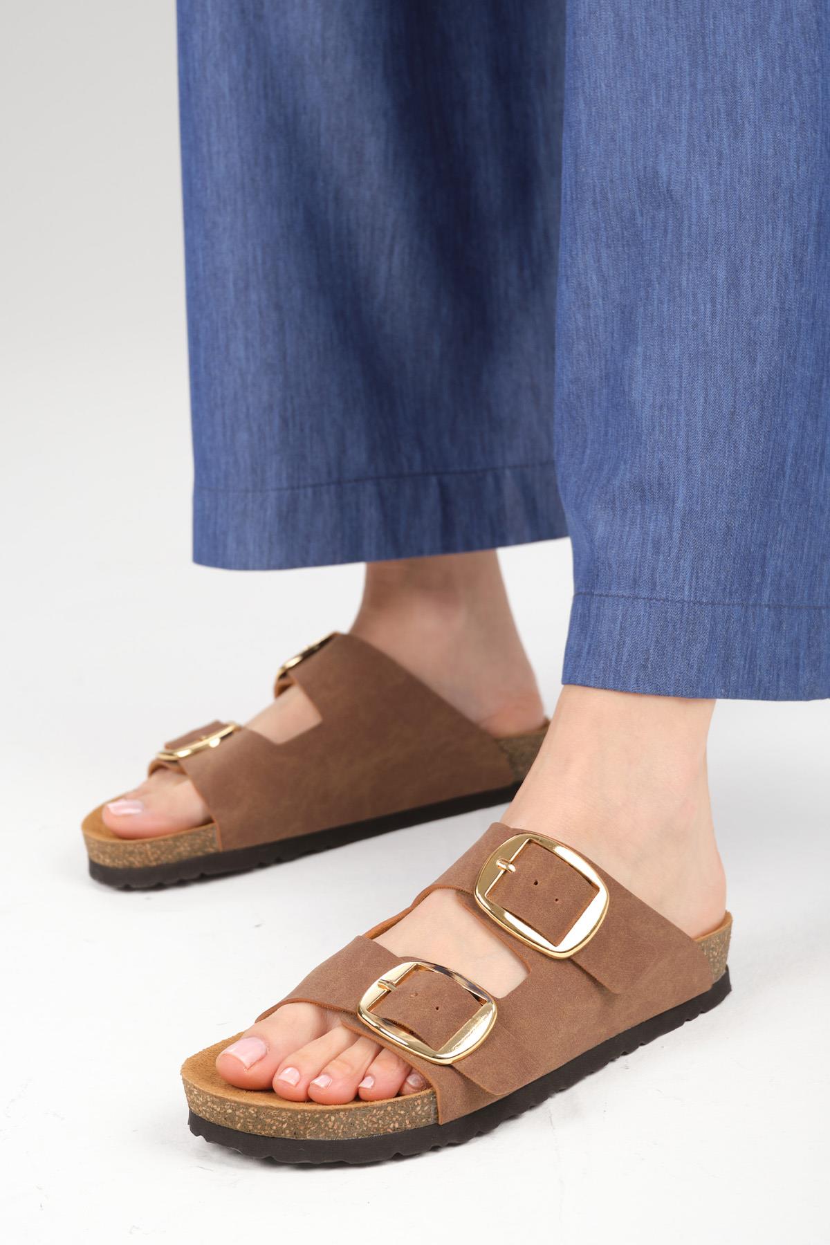 Ines Kahverengi Ortopedik Mantar Tabanlı Terlik