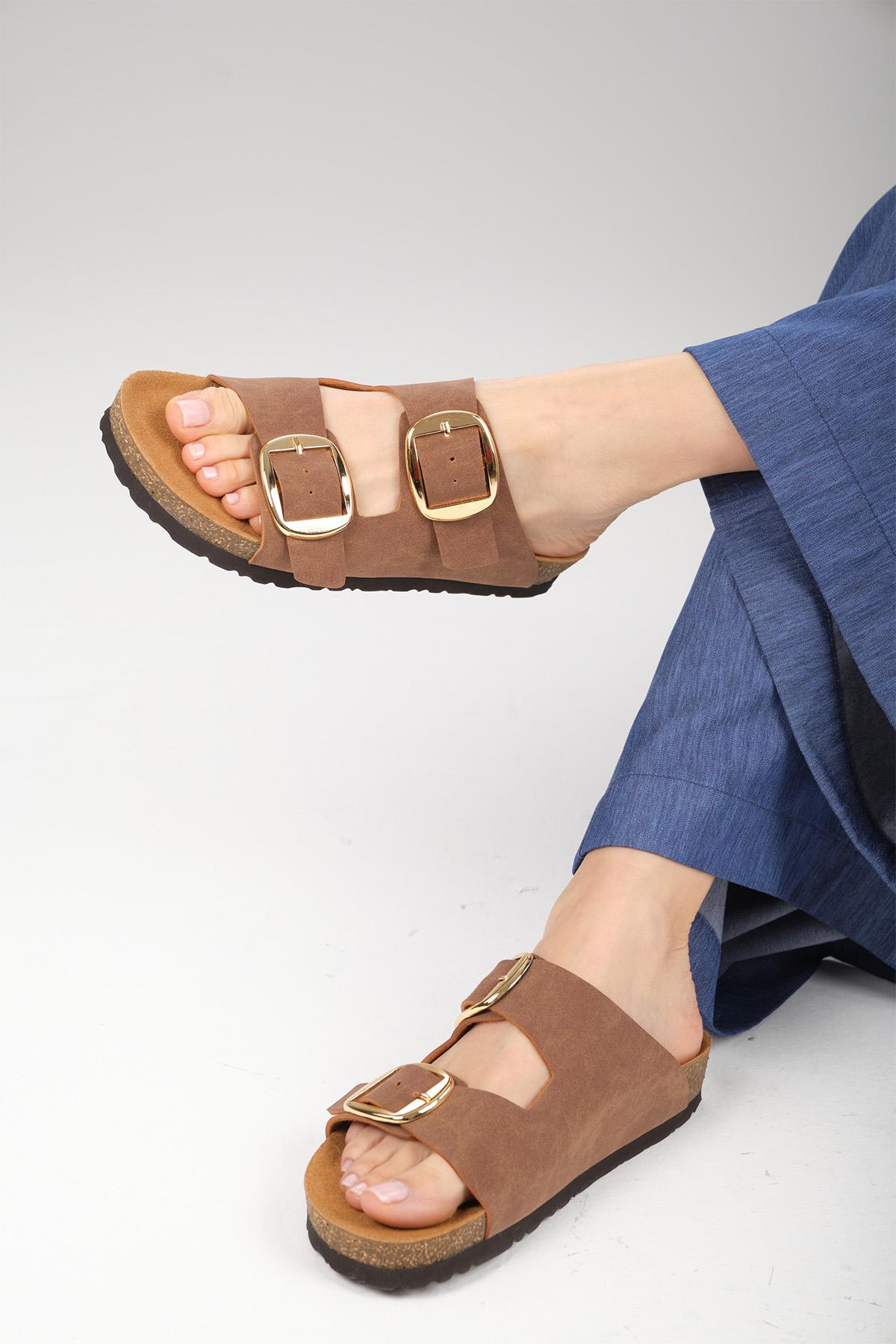 Ines Kahverengi Ortopedik Mantar Tabanlı Terlik