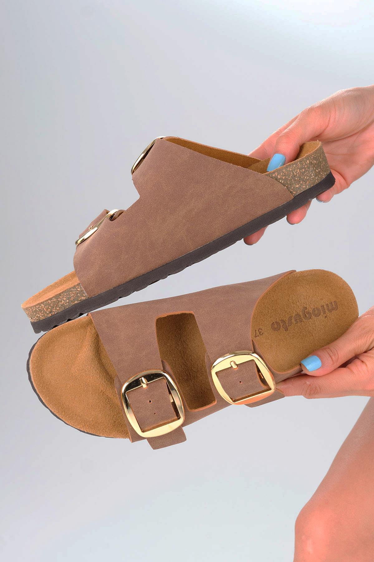 Ines Kahverengi Ortopedik Mantar Tabanlı Terlik