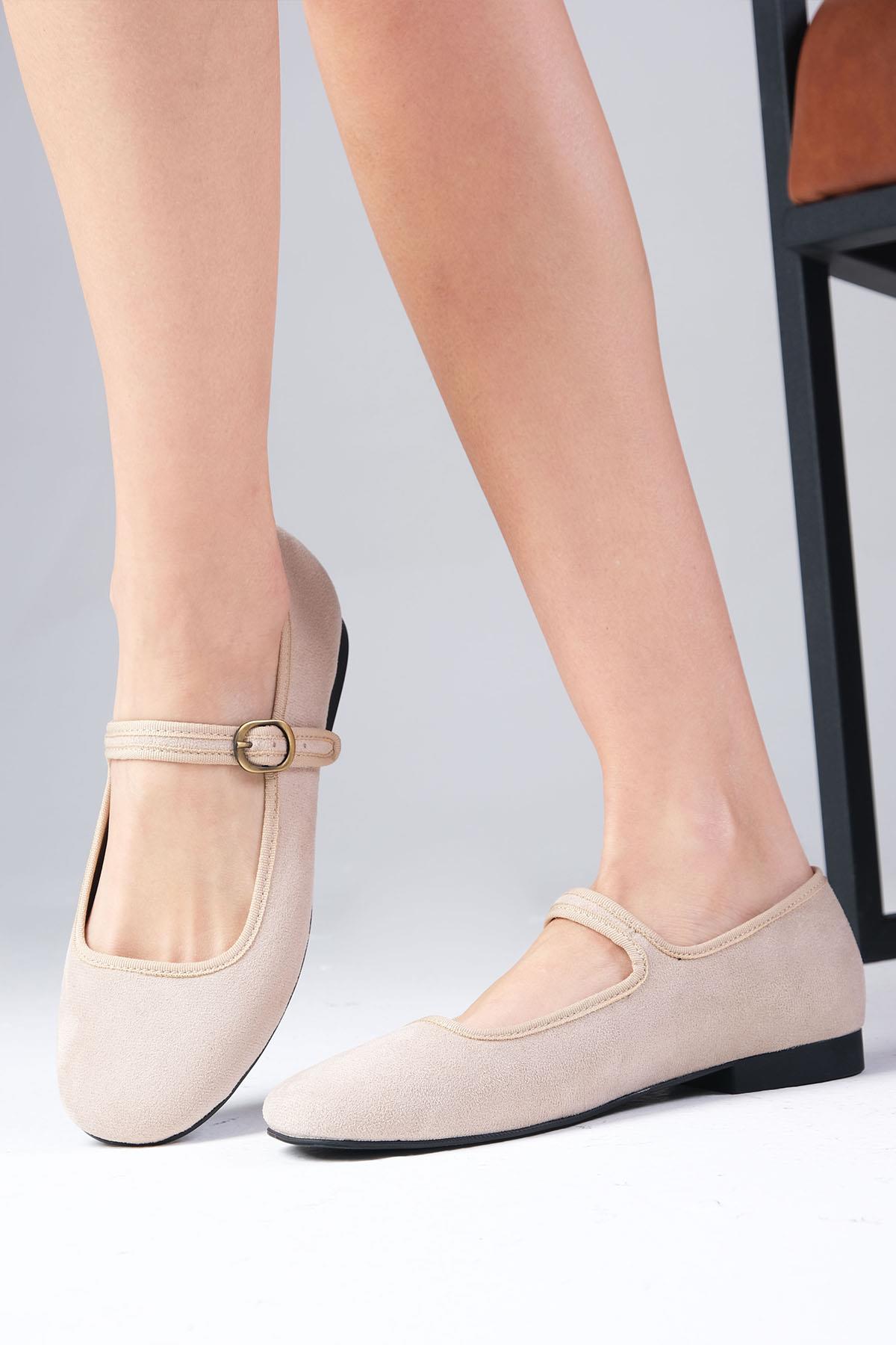 Inna Bej Renk Bantlı Babet