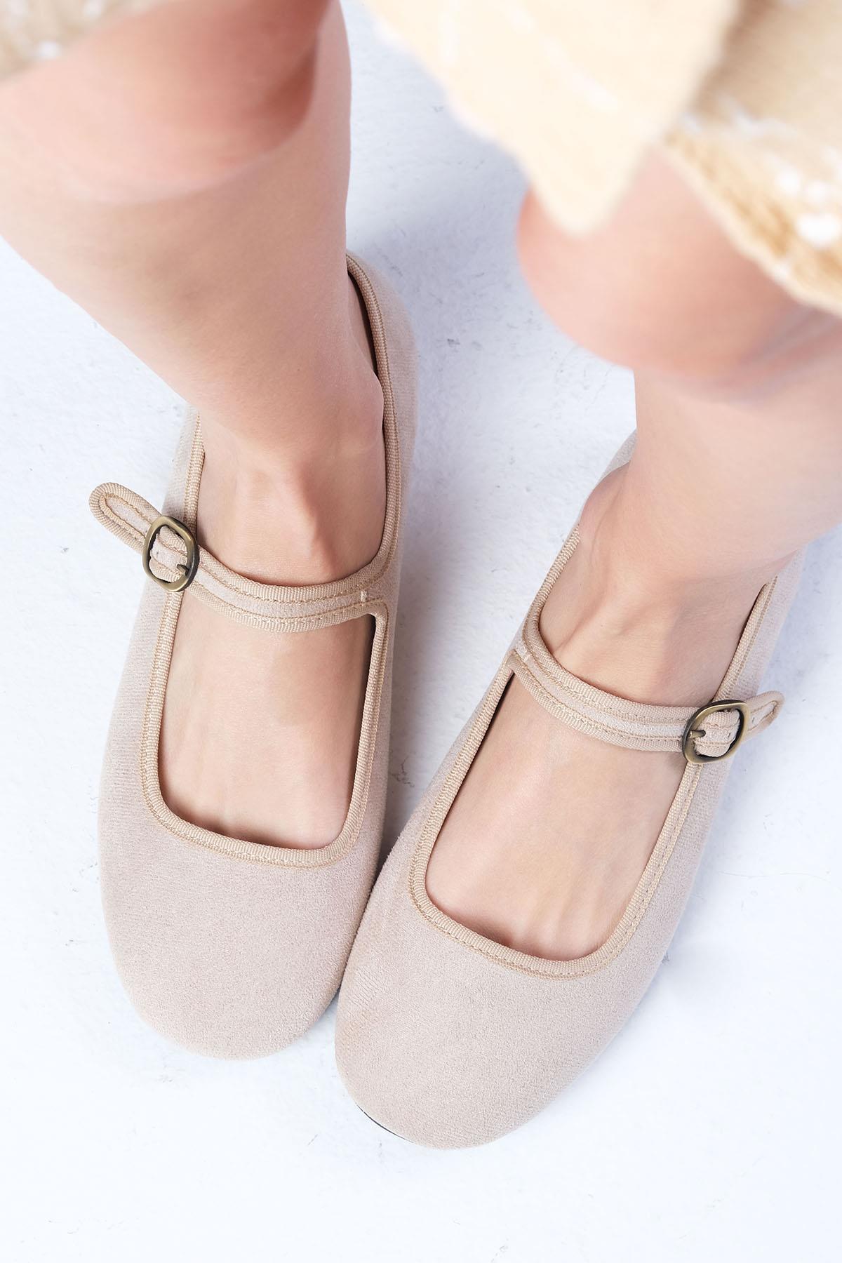 Inna Bej Renk Bantlı Babet