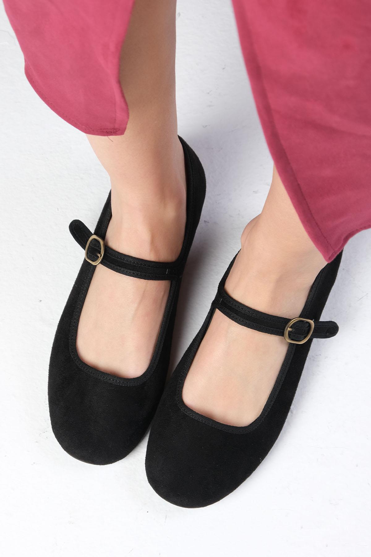 Inna Siyah Renk Bantlı Babet