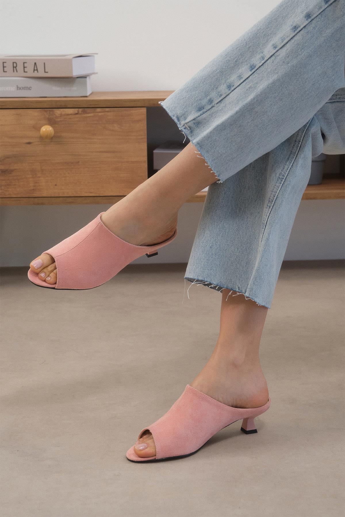 Joy Pudra Renk Kısa Topuklu Terlik