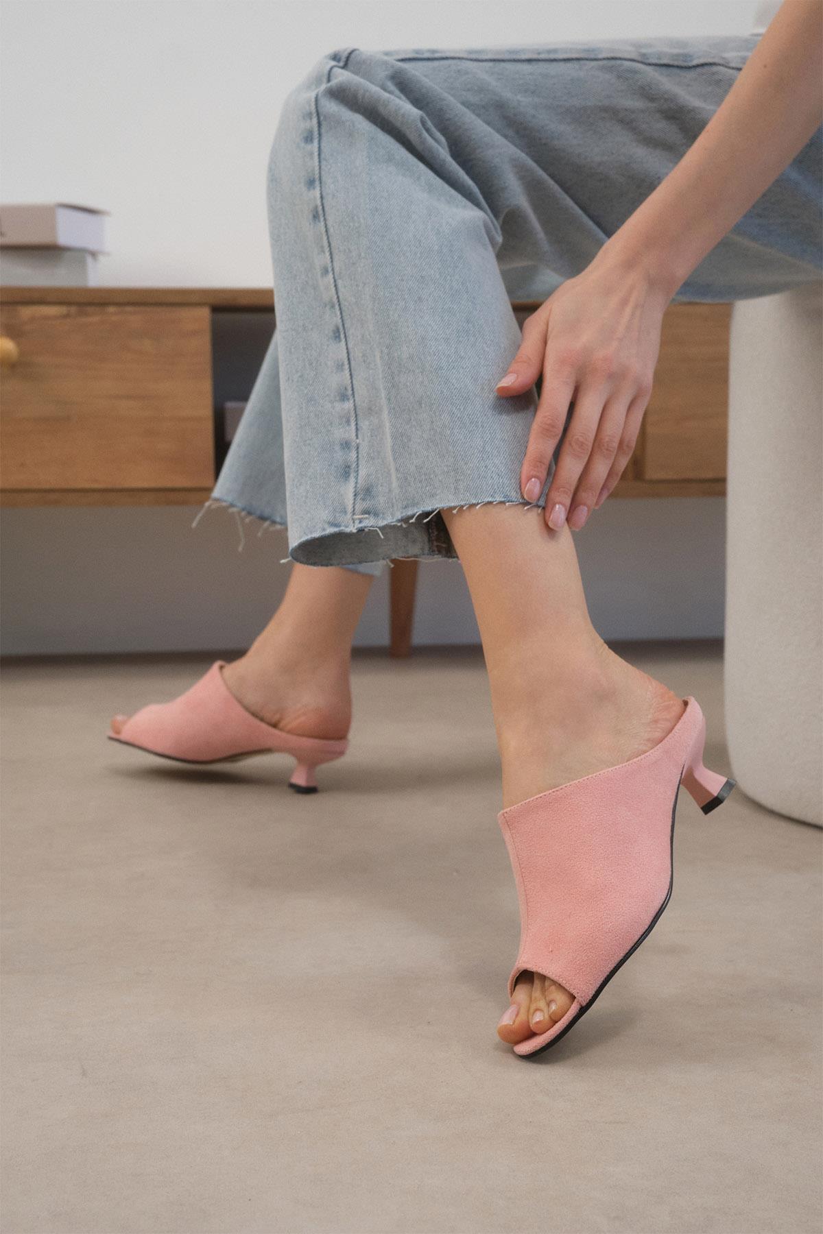 Joy Pudra Renk Kısa Topuklu Terlik