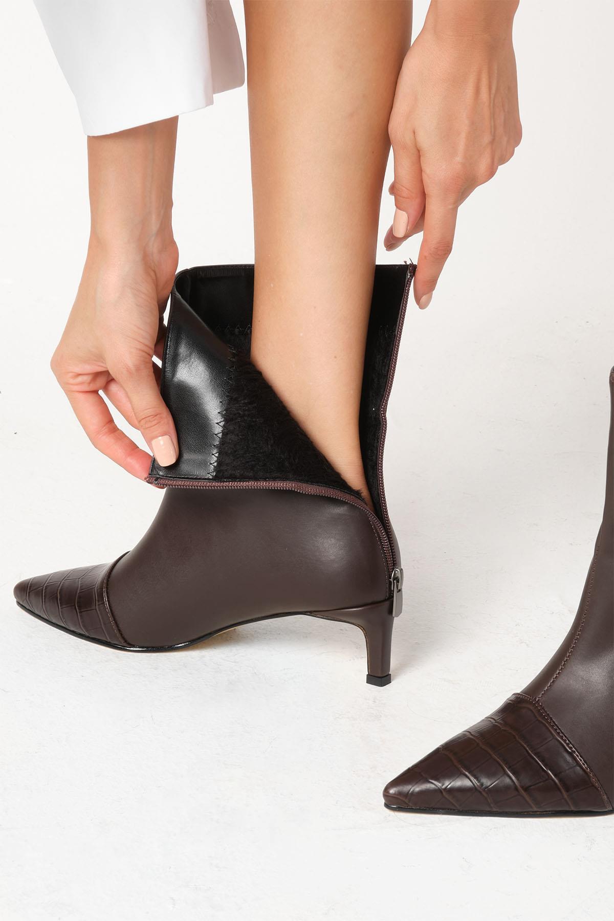 Bristol Kahverengi Croco Detaylı İnce Topuklu Bot