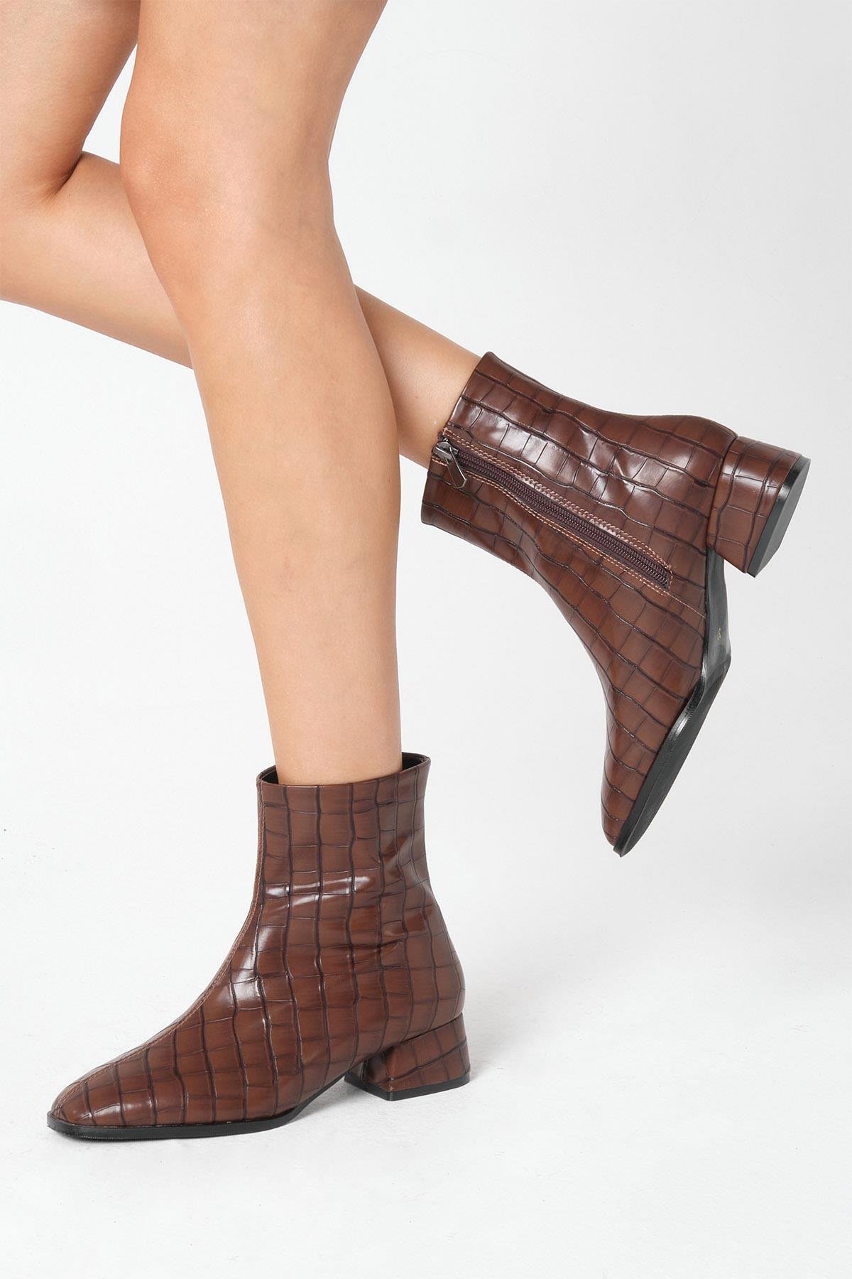 Alexia Kahverengi Krokodil Desenli Bot