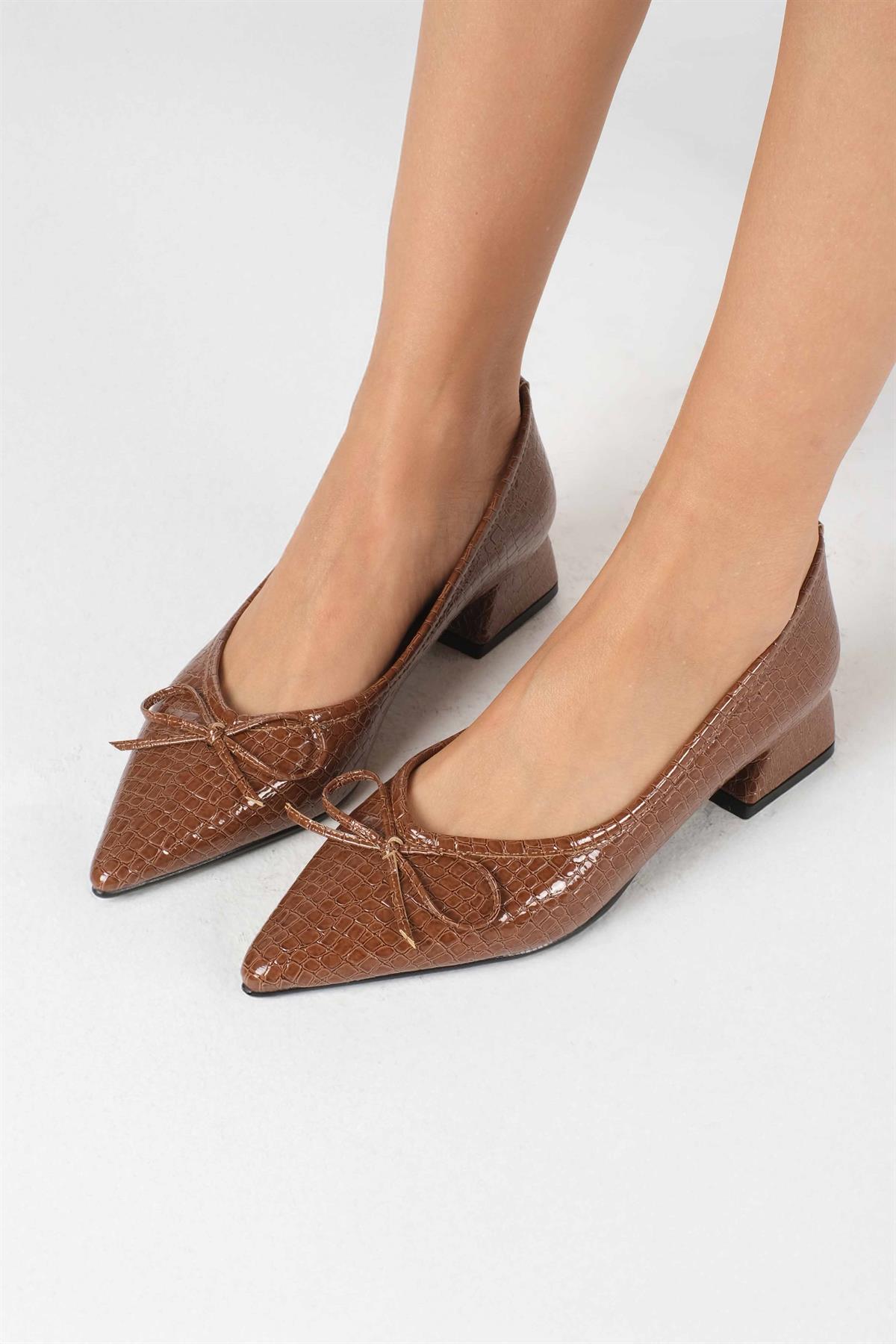 Beatrix Kahverengi Kısa Topuklu Ayakkabı