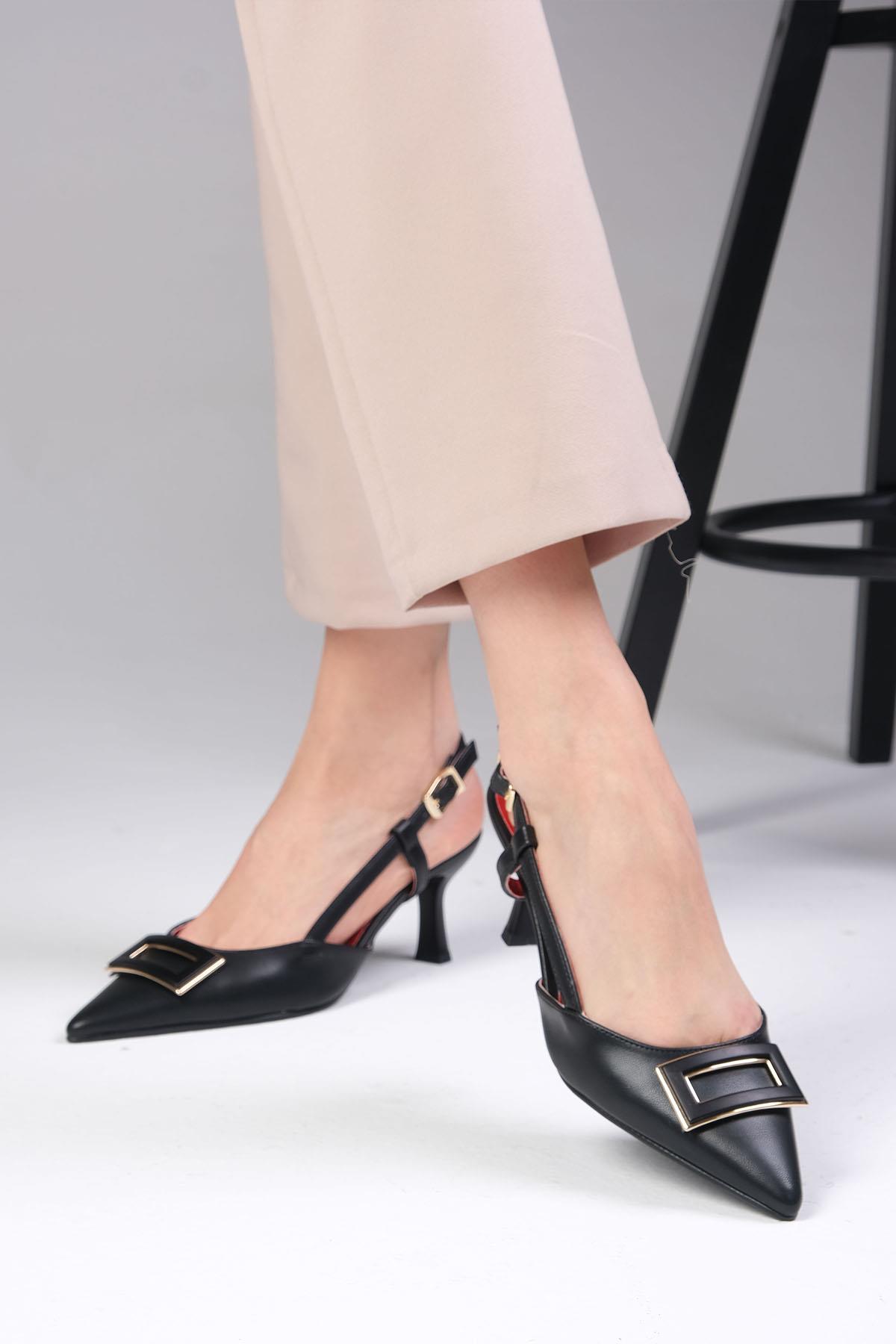 Larisa Siyah Renk Topuklu Ayakkabı