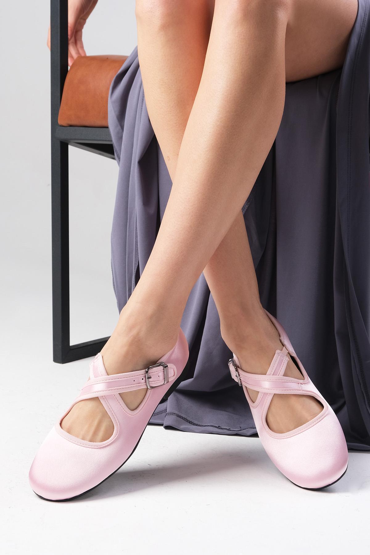 Lurdes Pudra Renk Çapraz Bantlı Babet