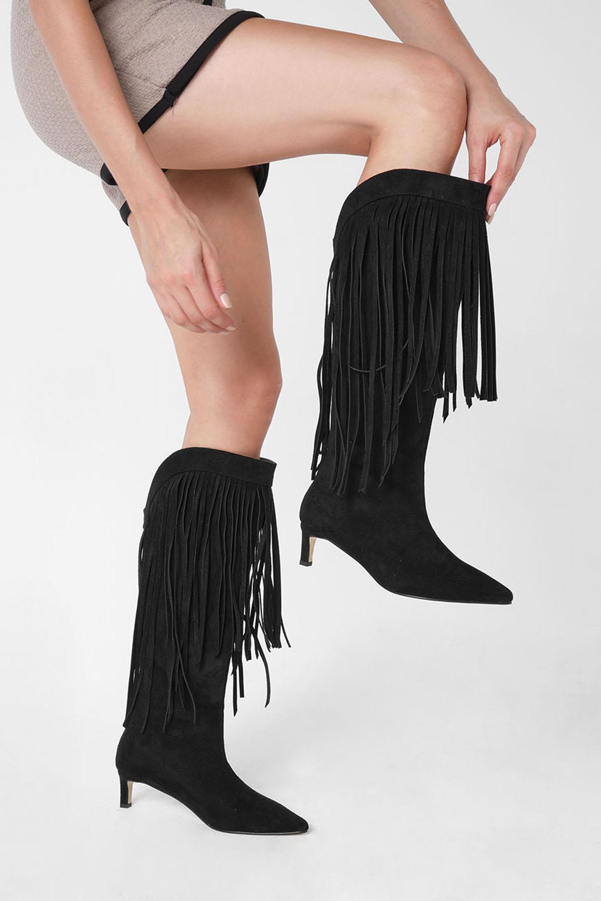 Nikki Siyah Renk Püsküllü Çizme