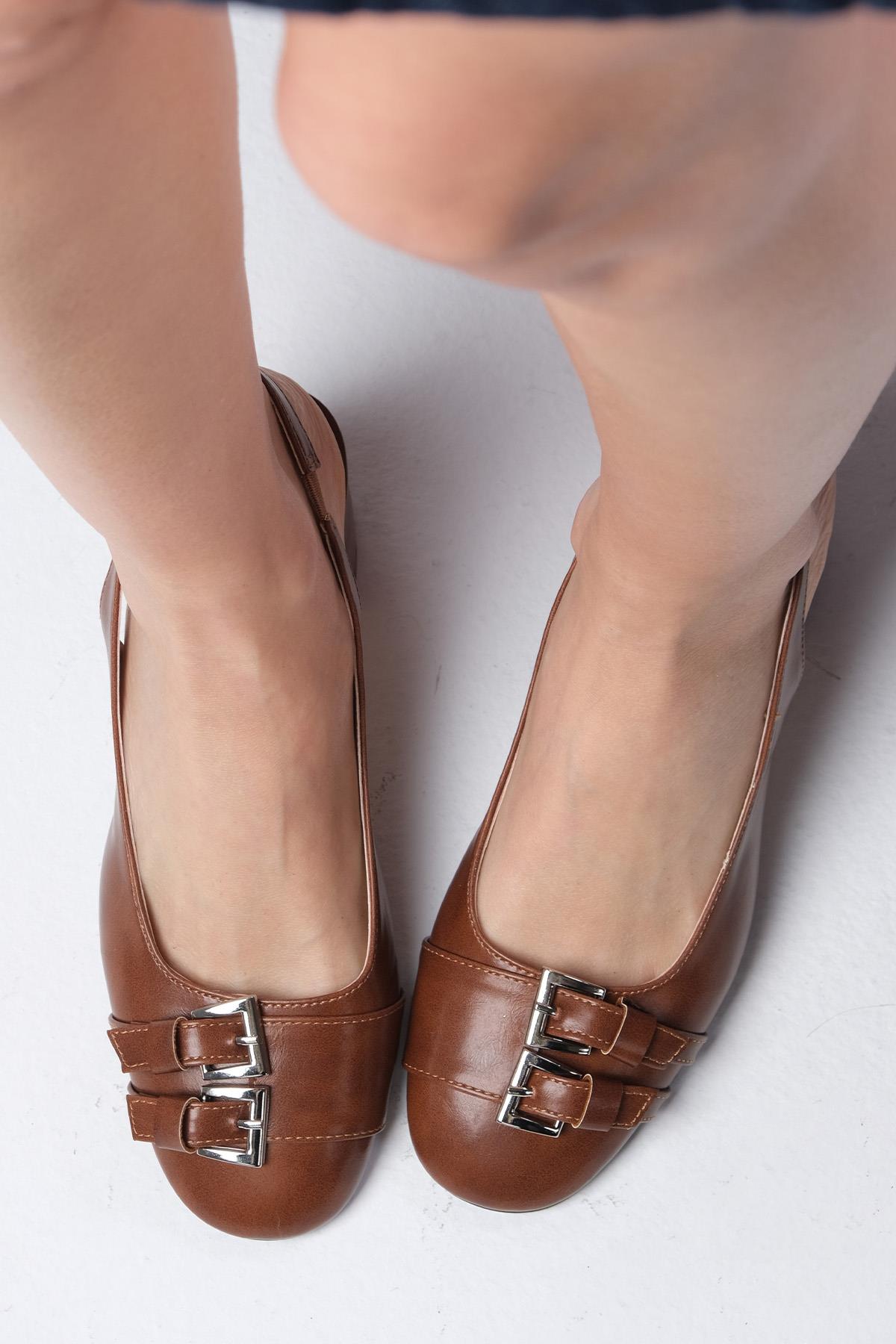 Raina Kahverengi Çift Tokalı Topuklu Ayakkabı