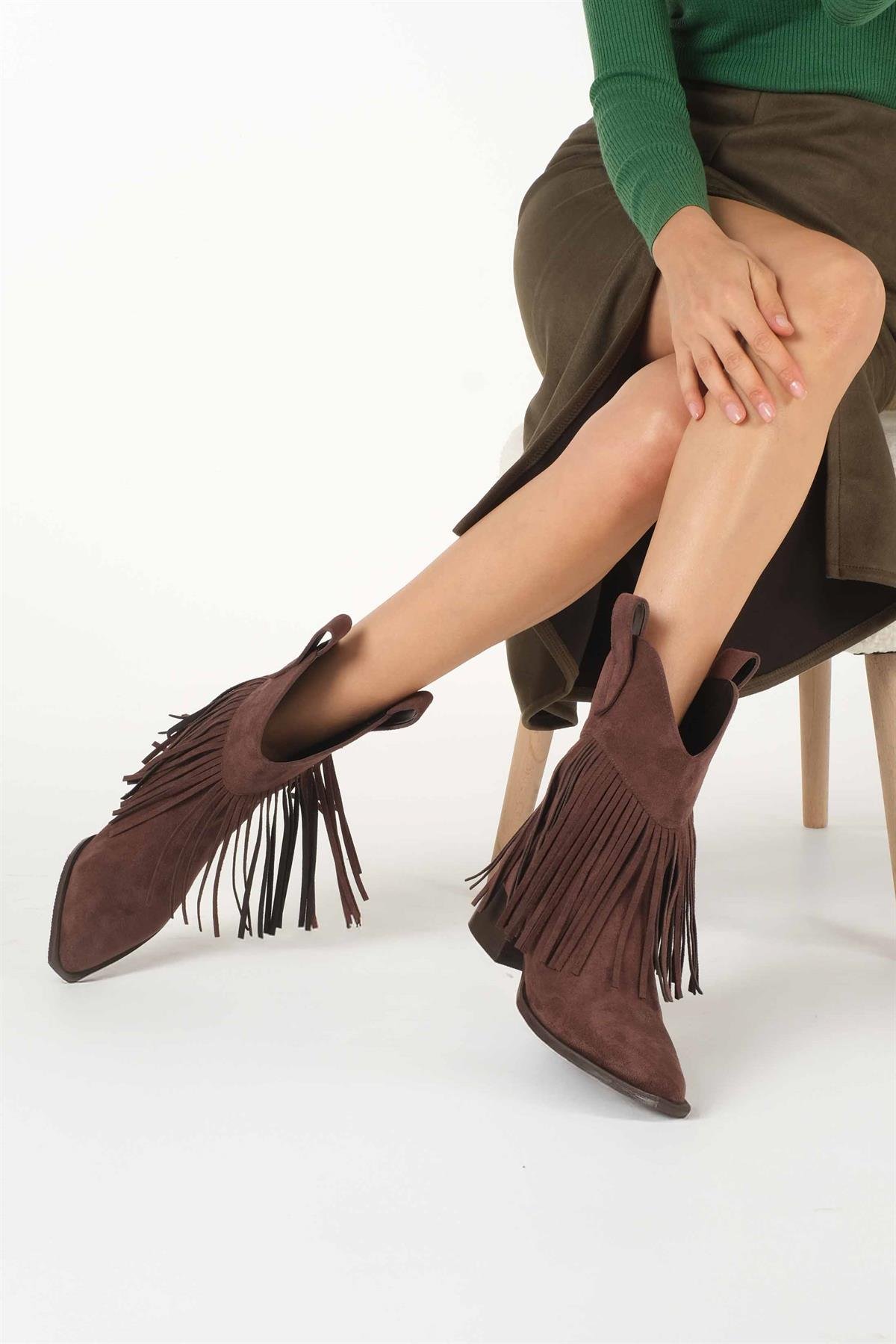 Riez Kahverengi Püsküllü Bot