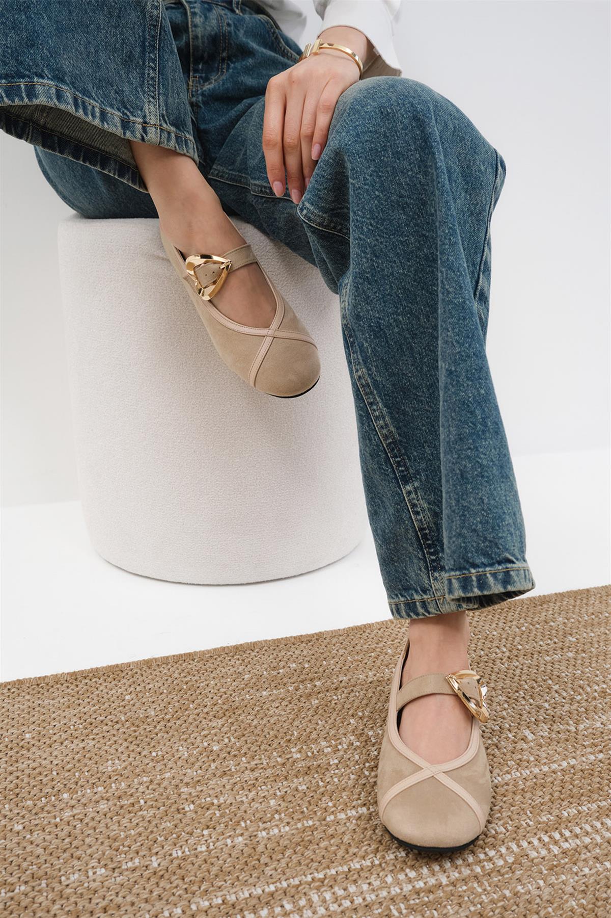 Roxy Bej Renk Kalp Tokalı Babet