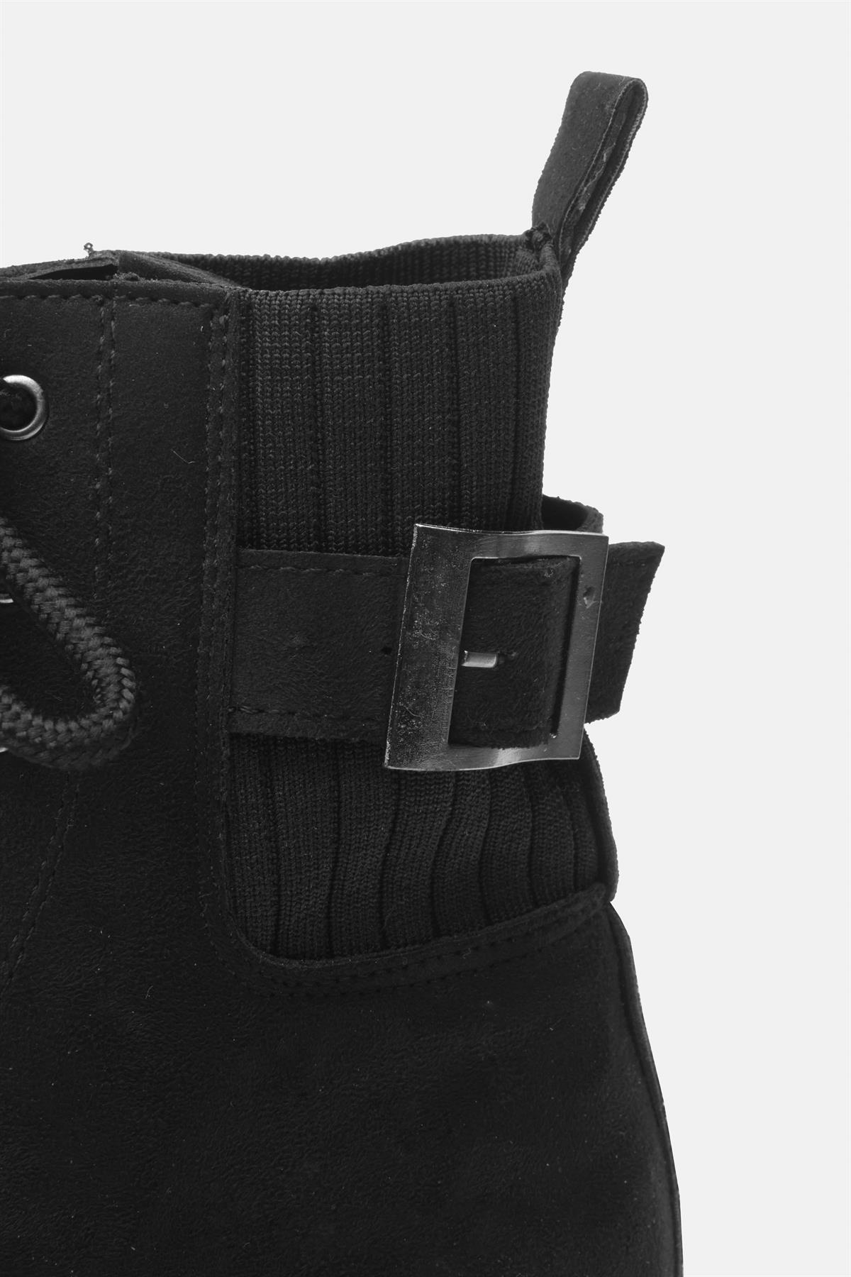 Lyssa Siyah Renk Postal Bot