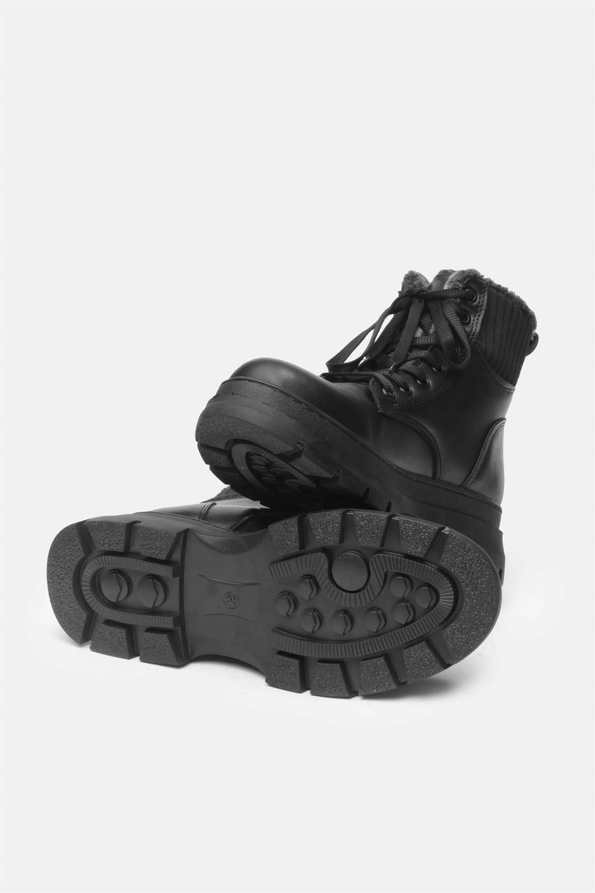 Brook Siyah Renk Kürklü Postal Bot