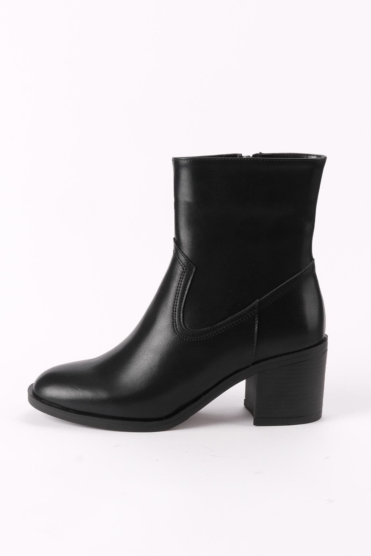 Amory Siyah Renk Kalın Topuklu Bot