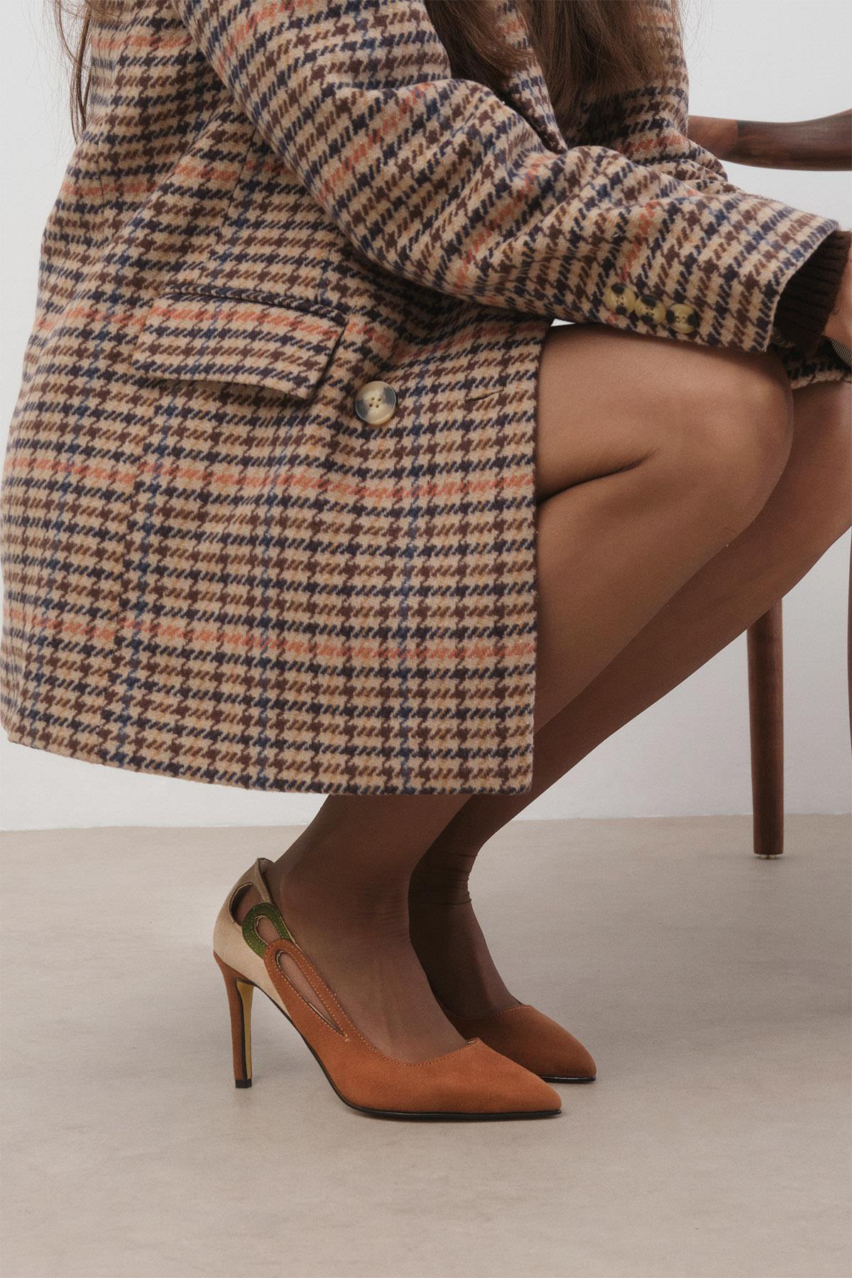 Elvira Taba Süet Renk Bloklu Stiletto