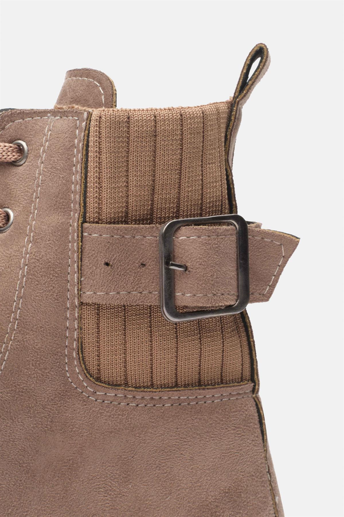 Lyssa Vizon Renk Oxford Bot