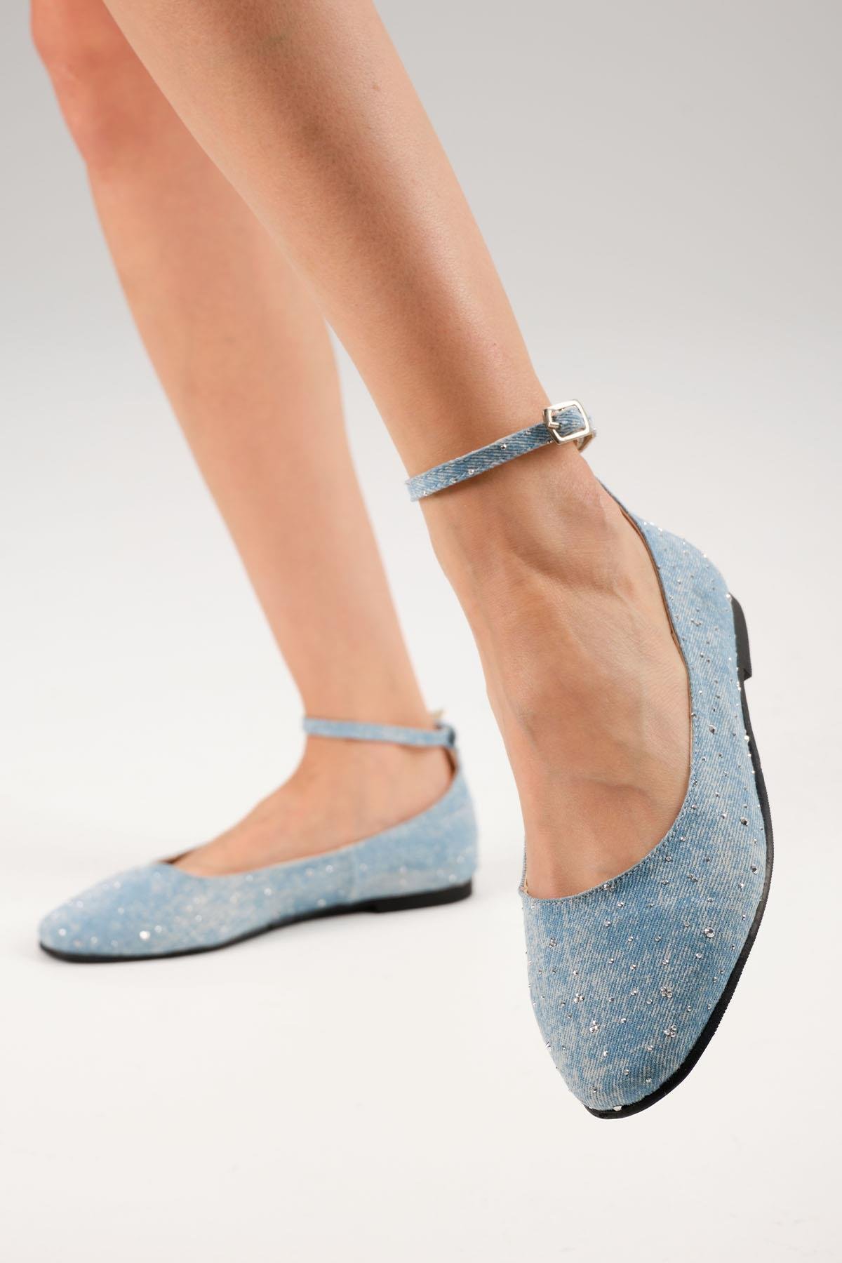 Wilma Mavi Renk Taşlı Denim Babet