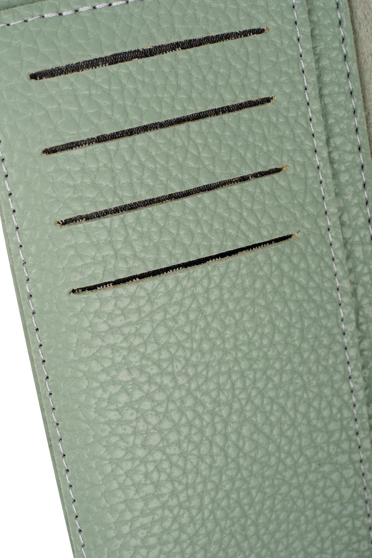 Yeşil Renk Gold Halka Tokalı Cüzdan 