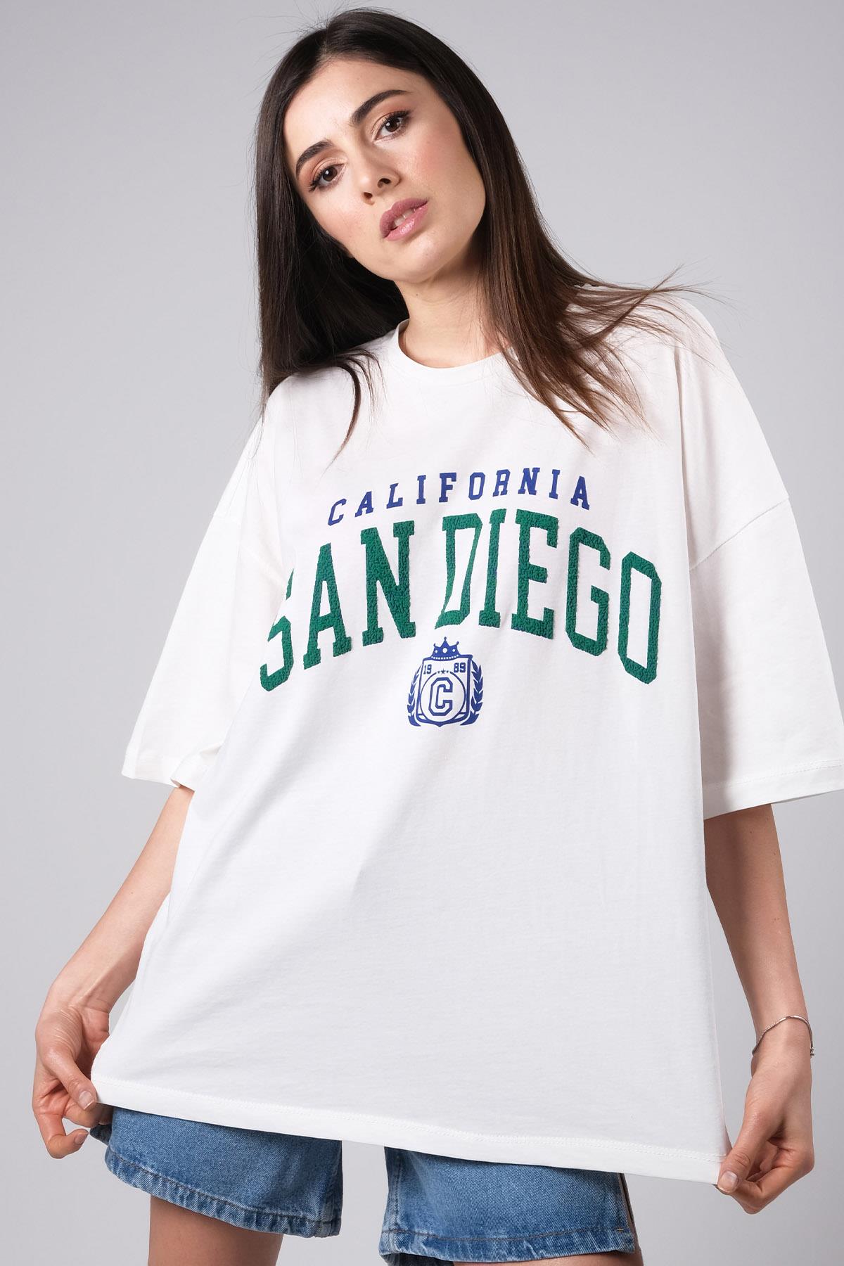 MIOROPA Ekru Renk Oversize Yeşil Baskılı Tişört