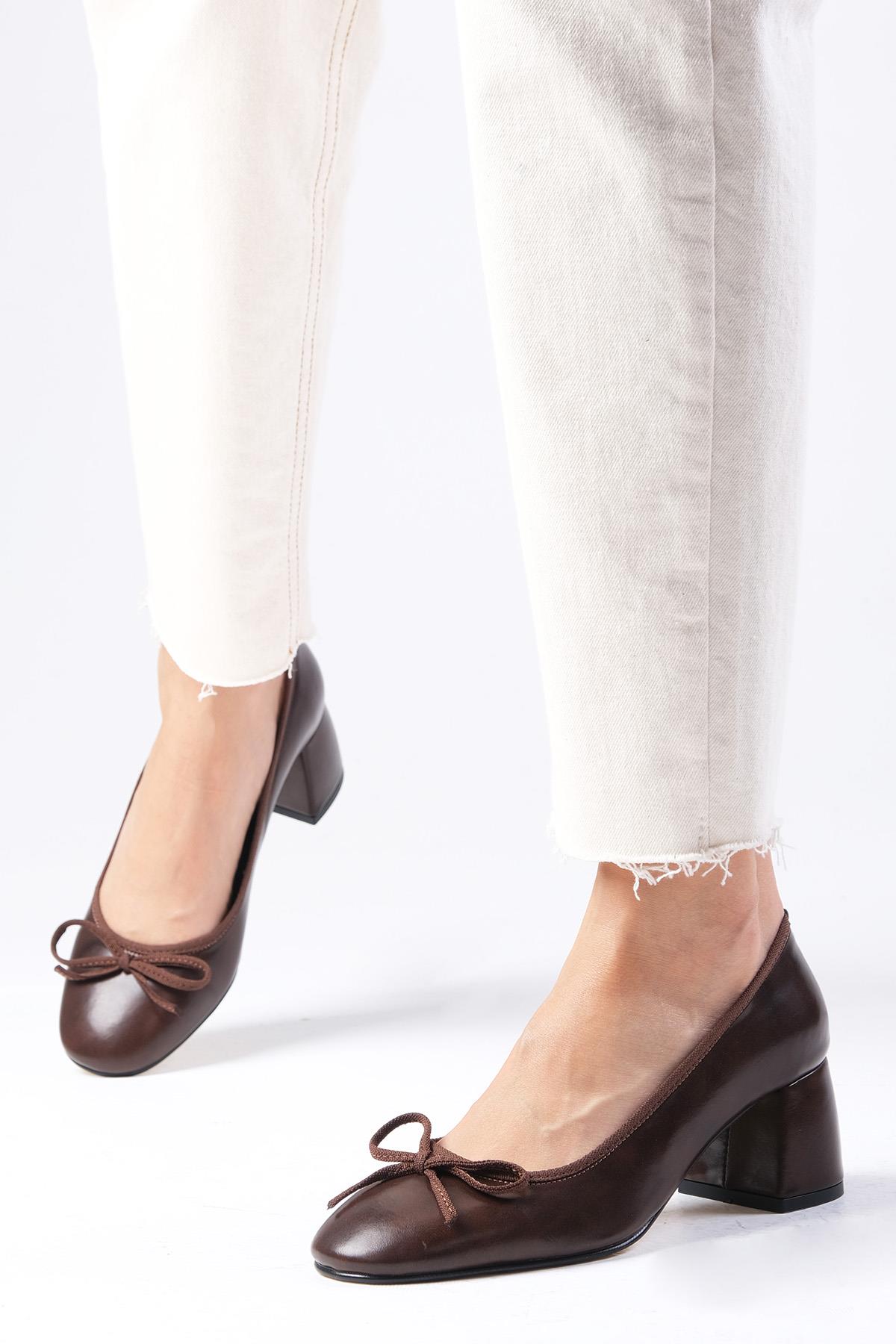 Monique Kahverengi Topuklu Ayakkabı