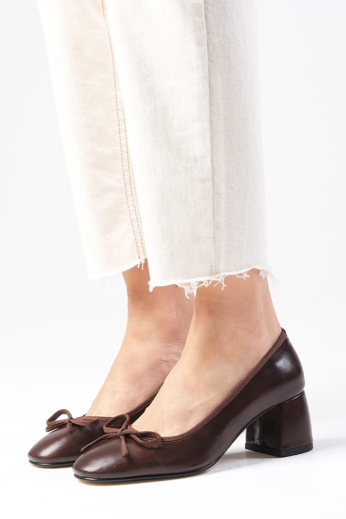 Monique Kahverengi Topuklu Ayakkabı
