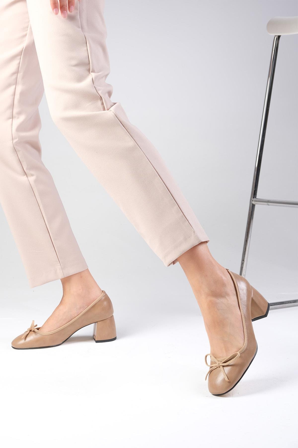 Monique Ten Rengi Topuklu Ayakkabı