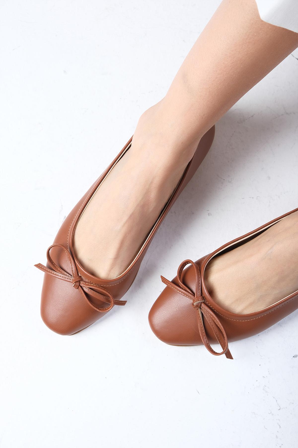 Nelly Taba Renk Fiyonk Aksesuarlı  Babet