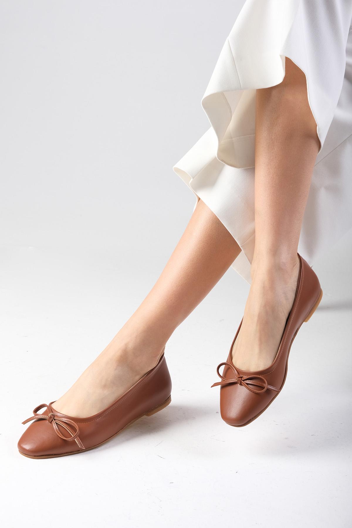 Nelly Taba Renk Fiyonk Aksesuarlı  Babet