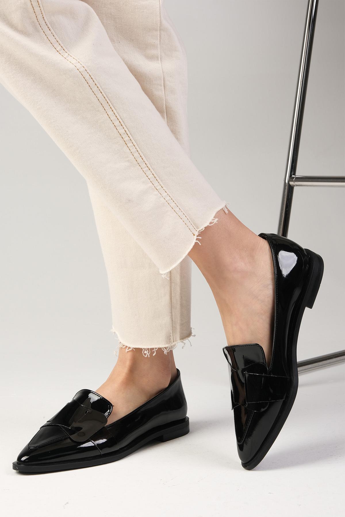 Nora Siyah Renk Rugan Loafer Ayakkabı