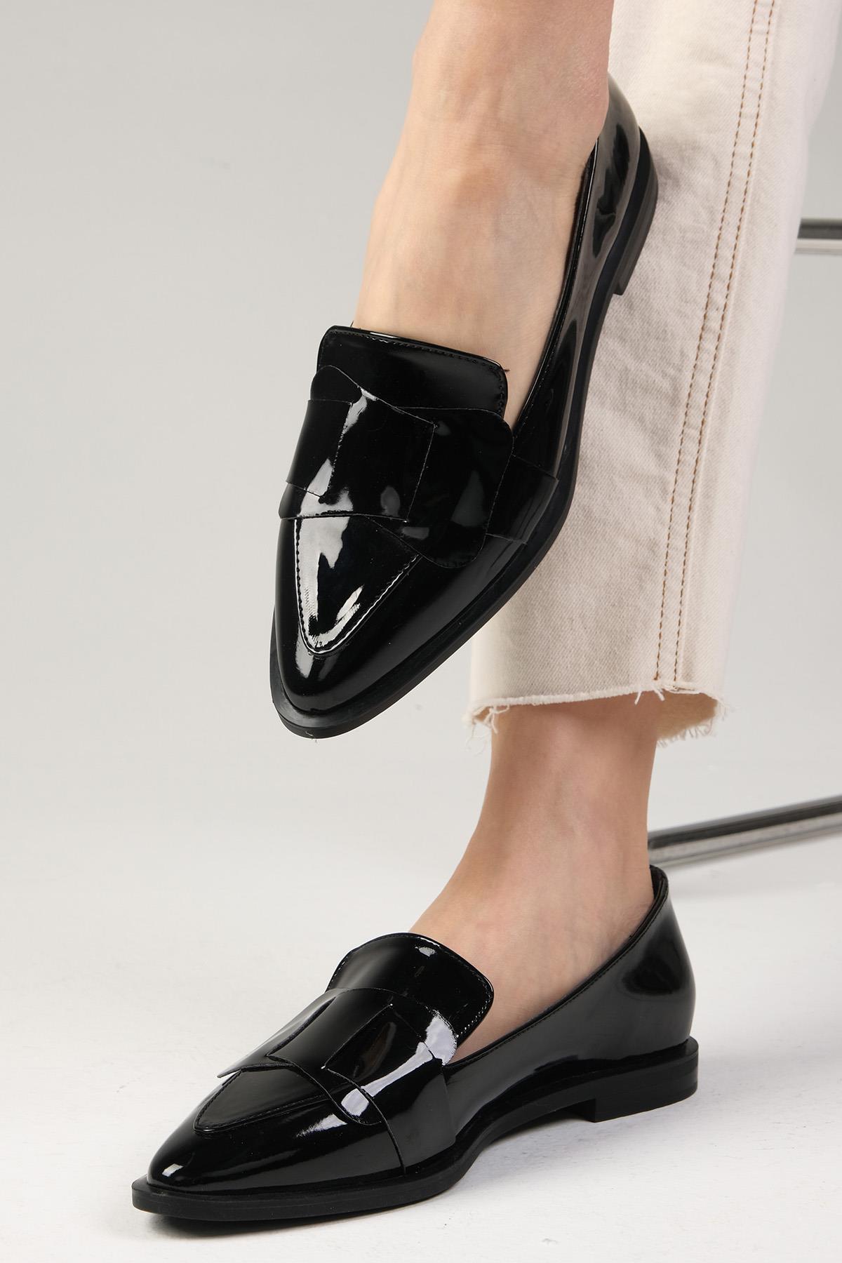 Nora Siyah Renk Rugan Loafer Ayakkabı