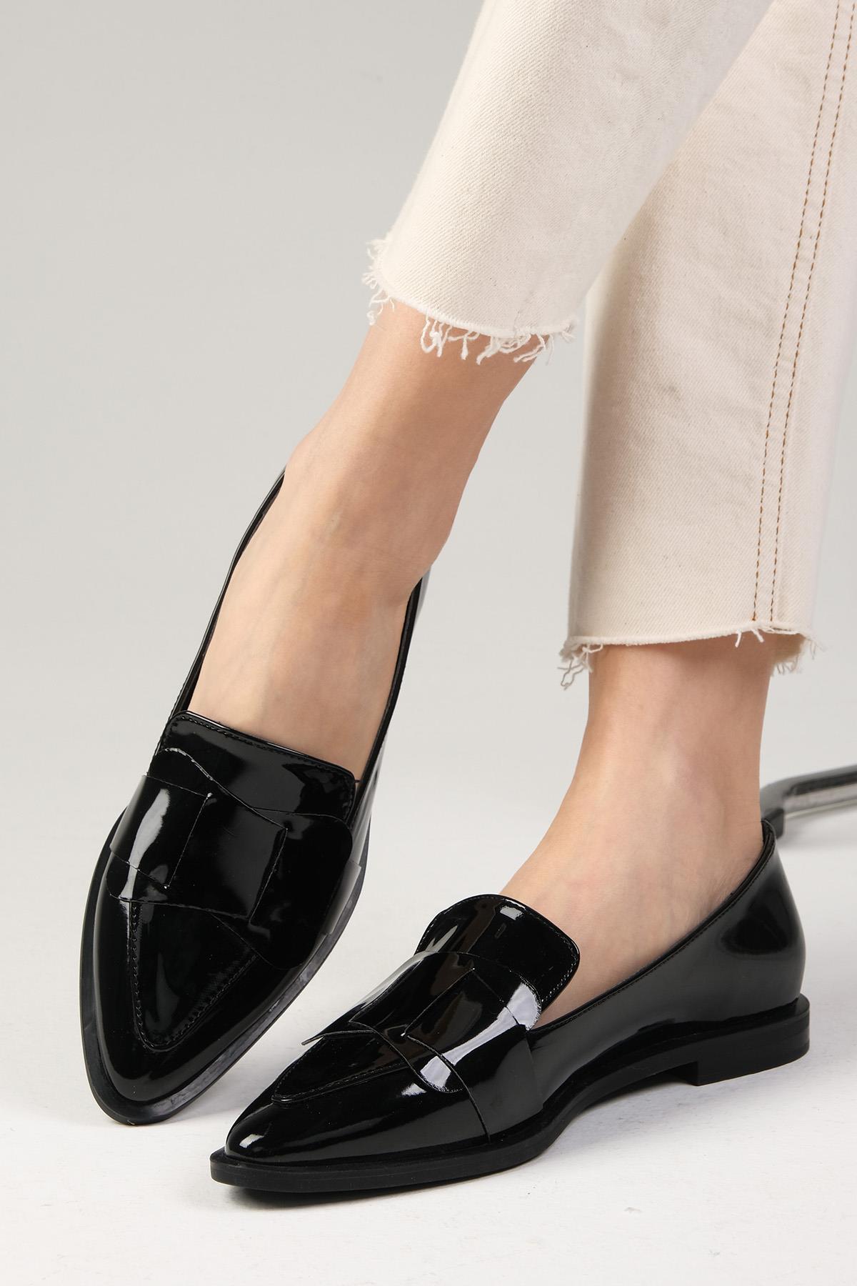 Nora Siyah Renk Rugan Loafer Ayakkabı