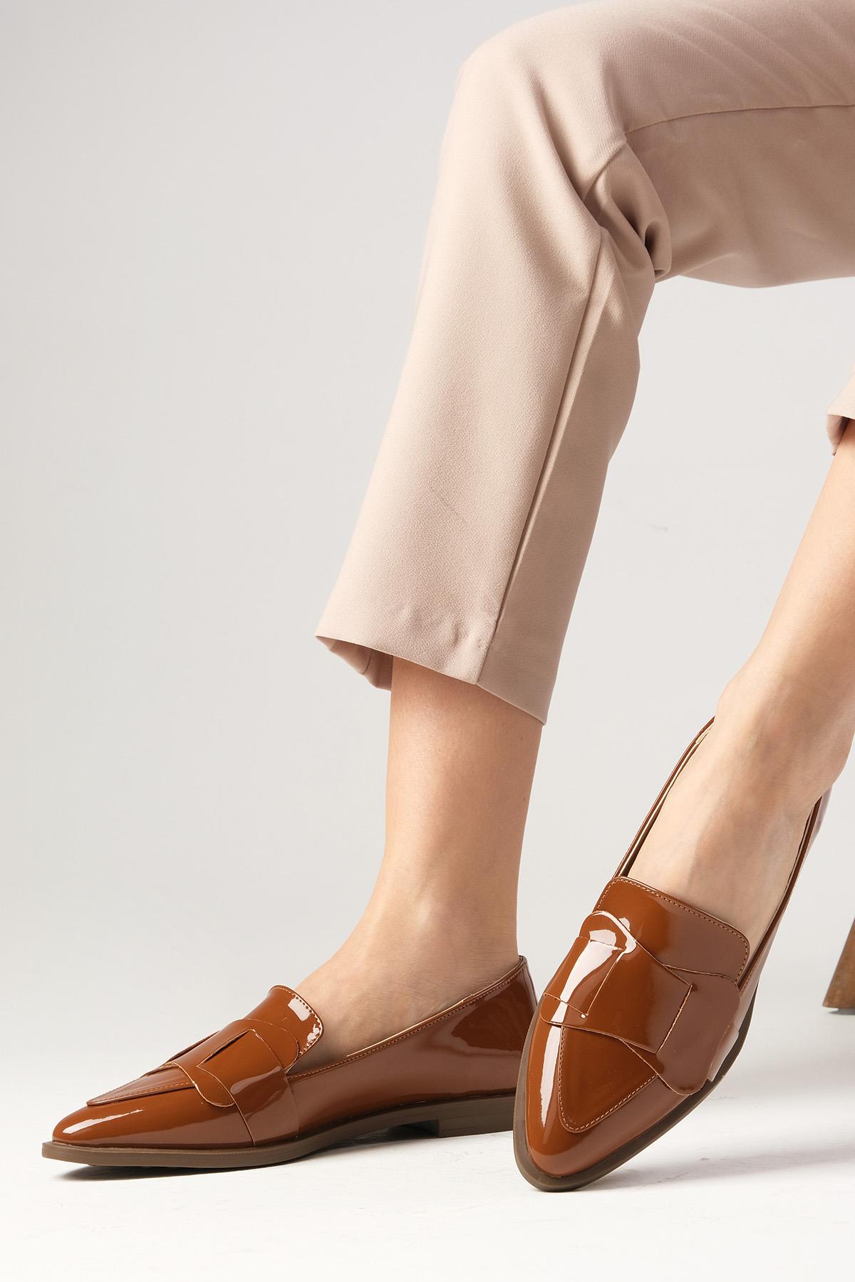 Nora Taba Renk Rugan Loafer Ayakkabı