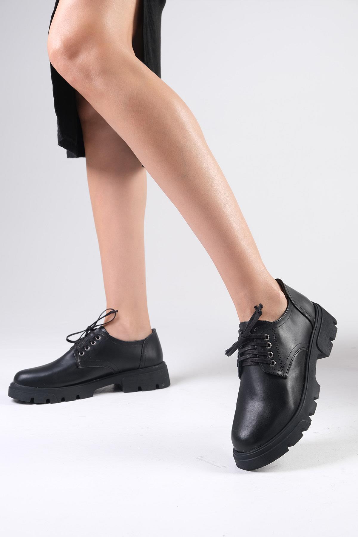 Olivia Siyah Renk Kalın Tabanlı Oxford Ayakkabı
