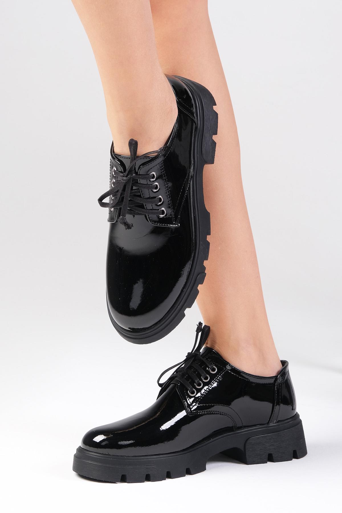 Olivia Siyah Renk Rugan Kalın Tabanlı Oxford Ayakkabı