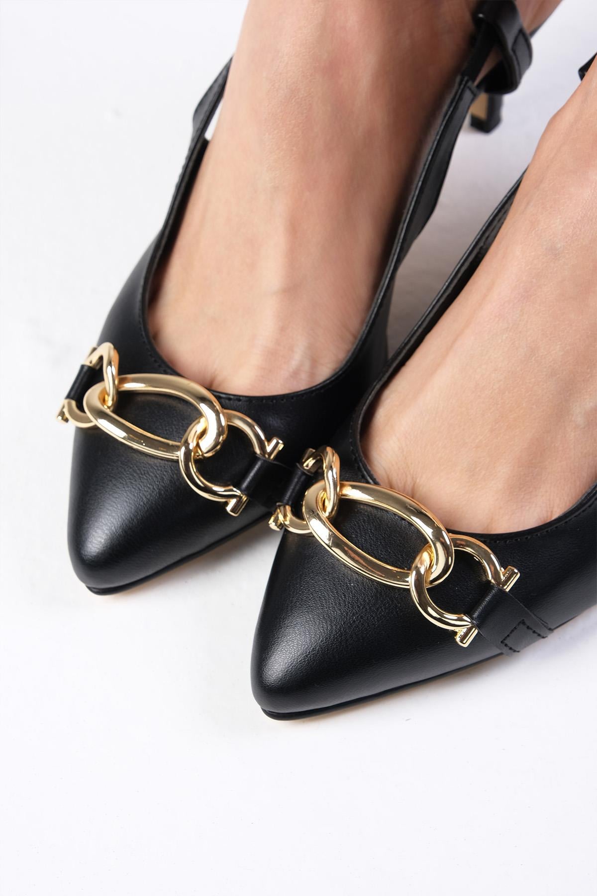 Perla Black Color Short Heels