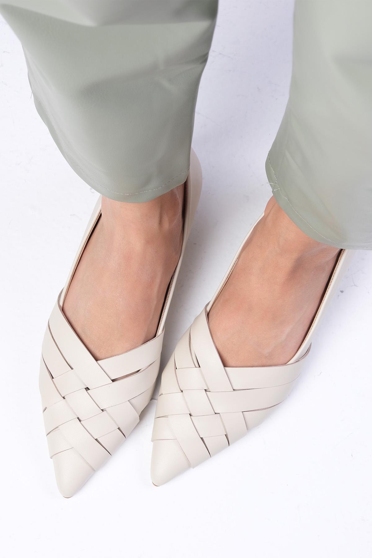 Peyton Bej Renk Kısa Topuklu Ayakkabı