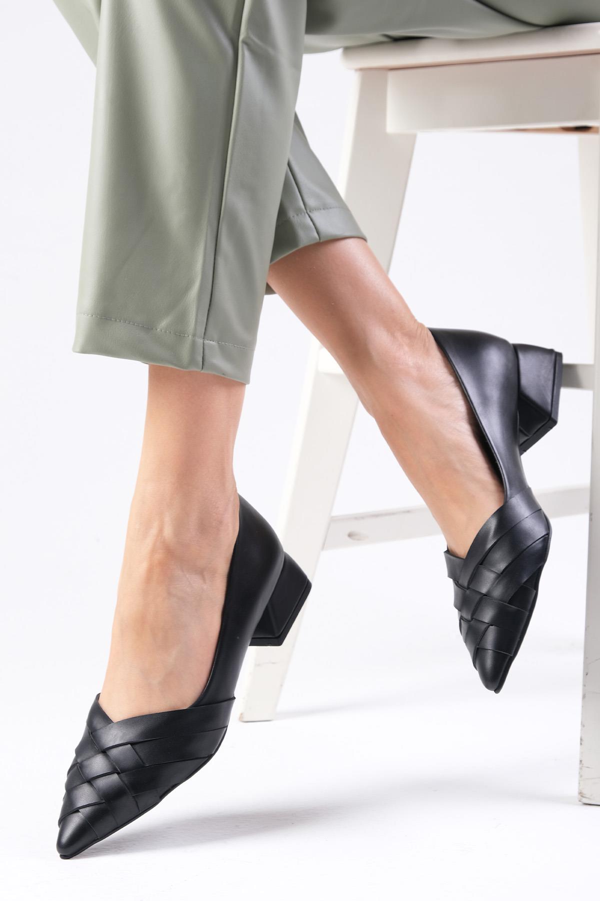 Peyton Siyah Renk Kısa Topuklu Ayakkabı