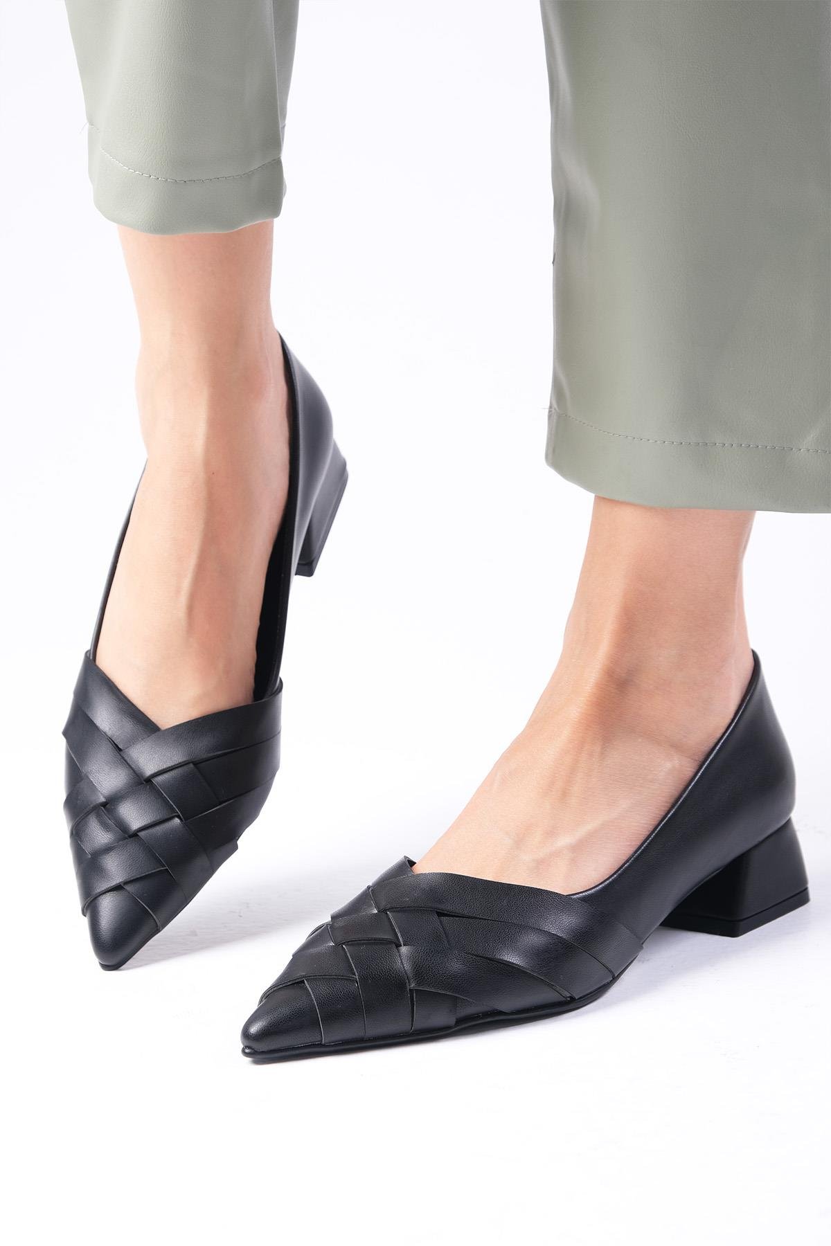 Peyton Siyah Renk Kısa Topuklu Ayakkabı