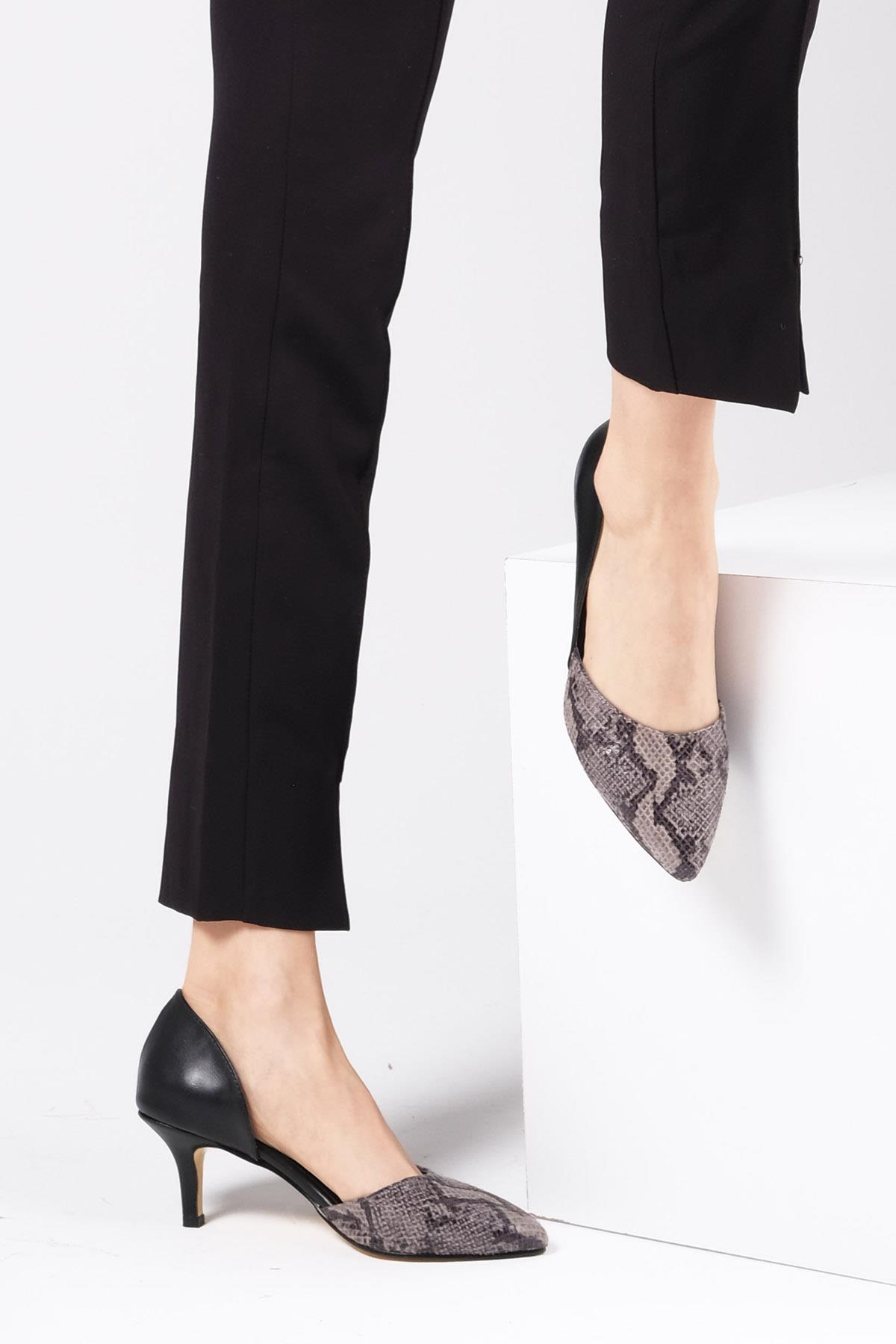 Rene Gri Renk Topuklu Ayakkabı