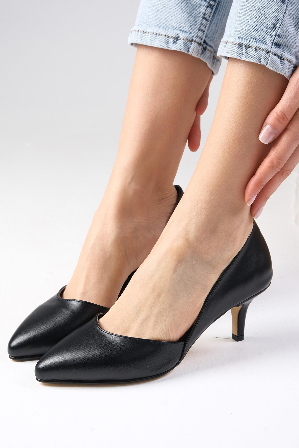 Rene Siyah Topuklu Ayakkabı