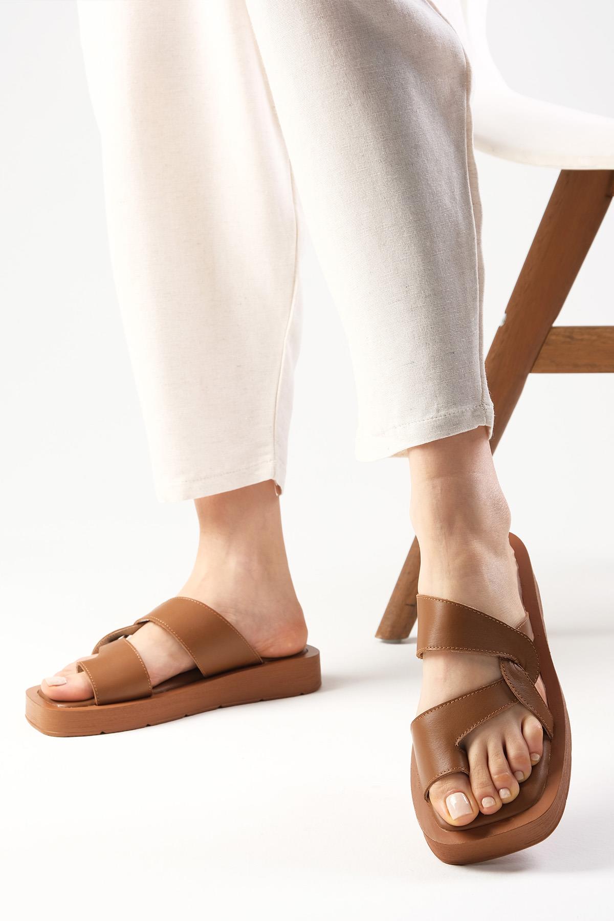 Rooms Hakiki Deri Taba Terlik