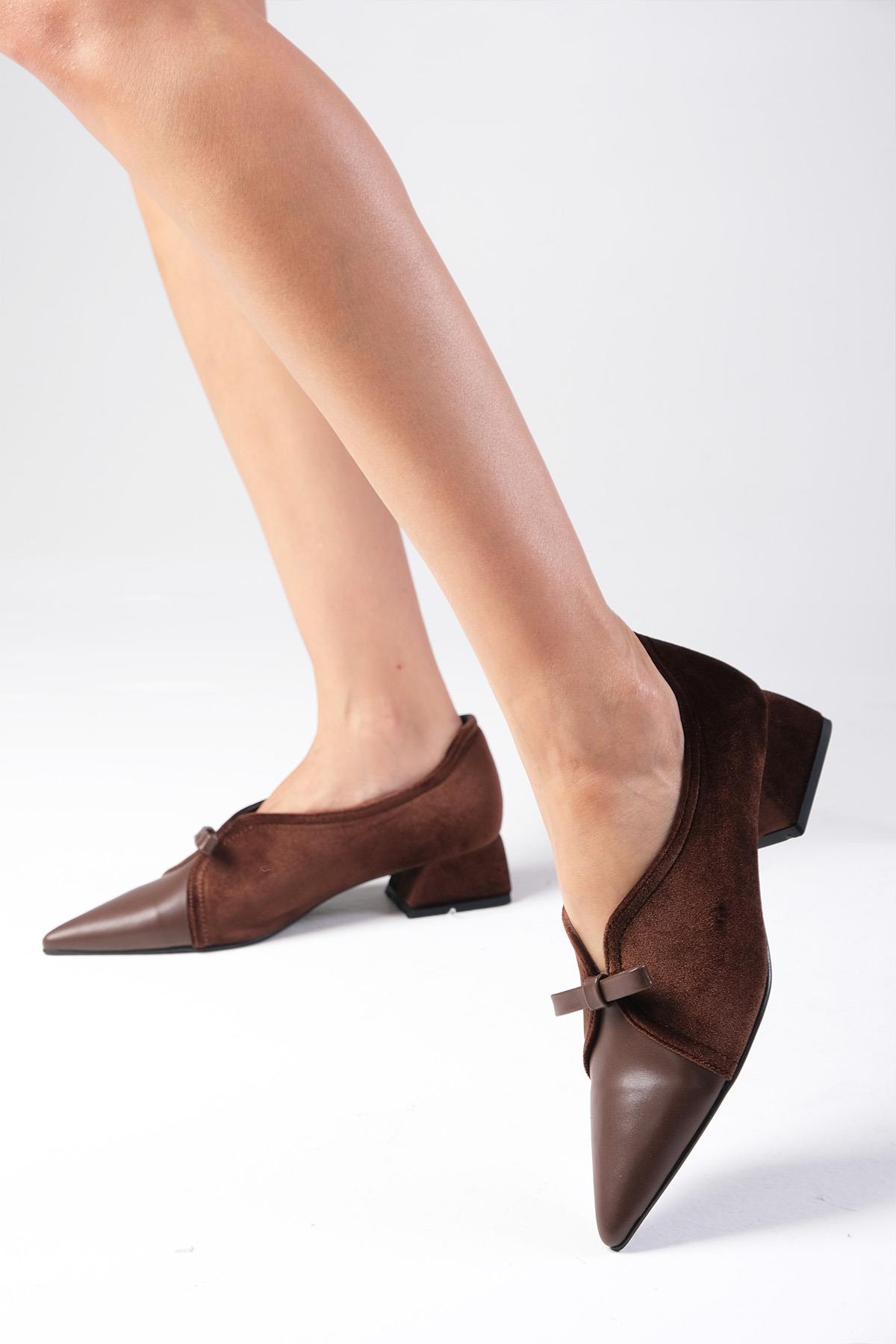 Sabine Kahverengi Kadife Kısa Topuklu Ayakkabı