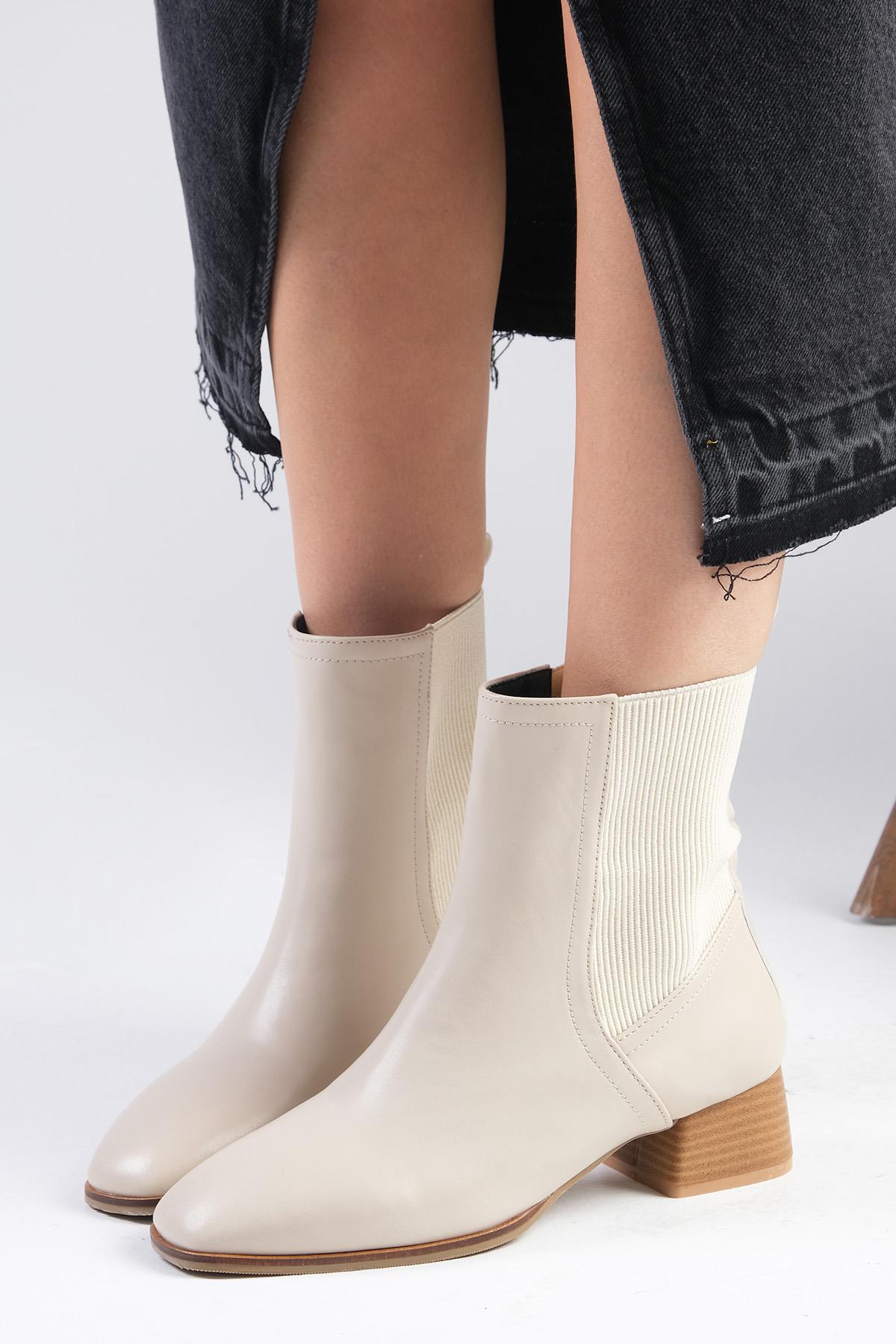 Shania Bej Renk Küt Burunlu Lastikli Bot