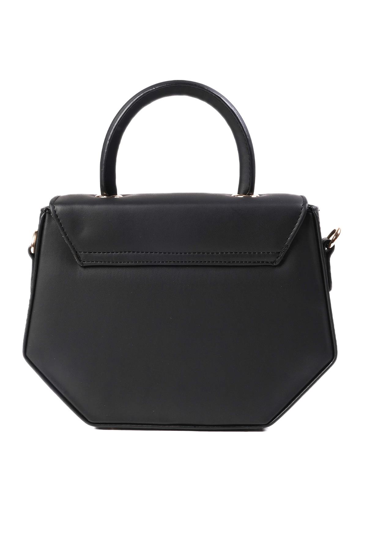 Siyah Renk Kilit Aksesuarlı Kutu Çanta