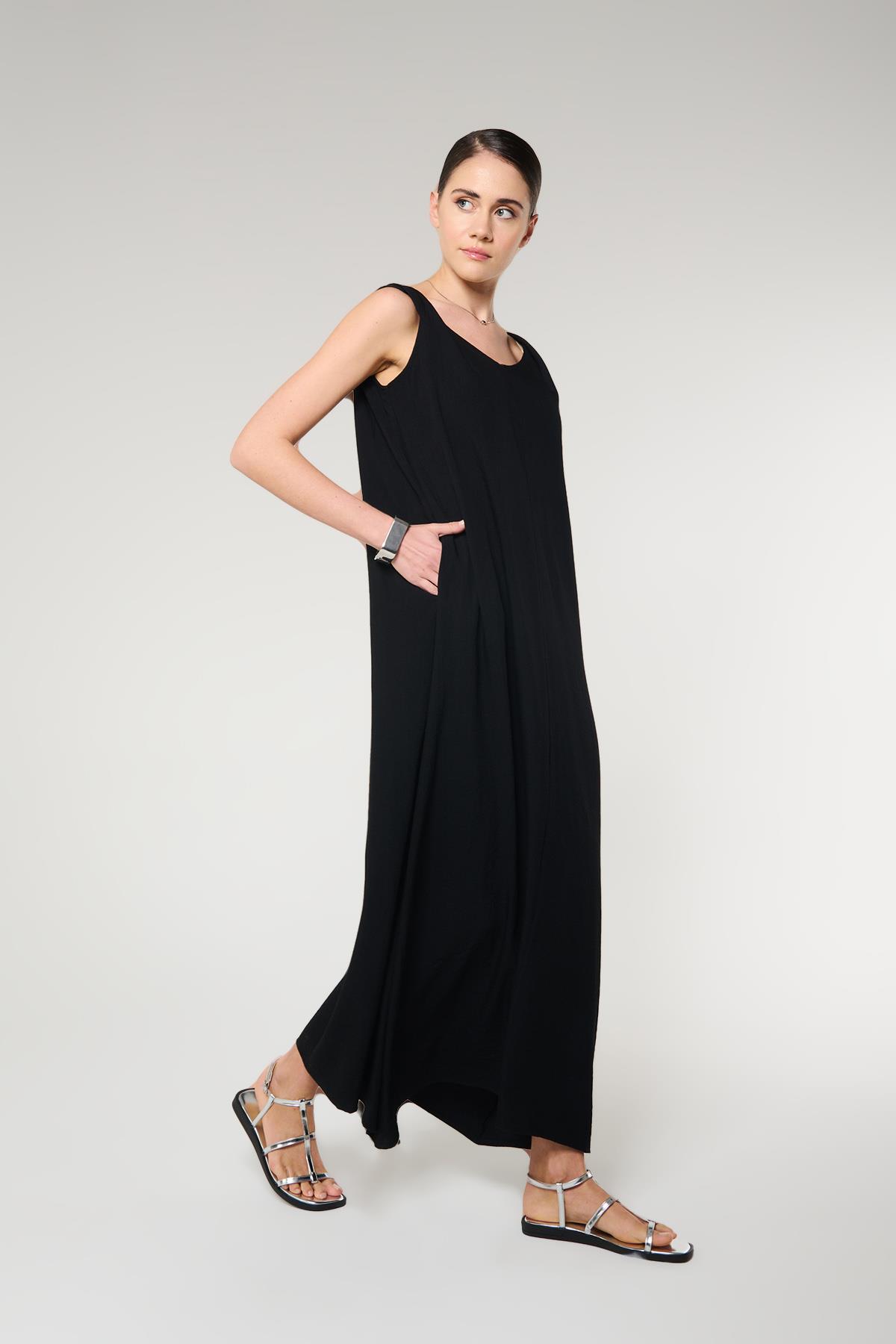 Burgu Askılı Siyah Renk Elbise