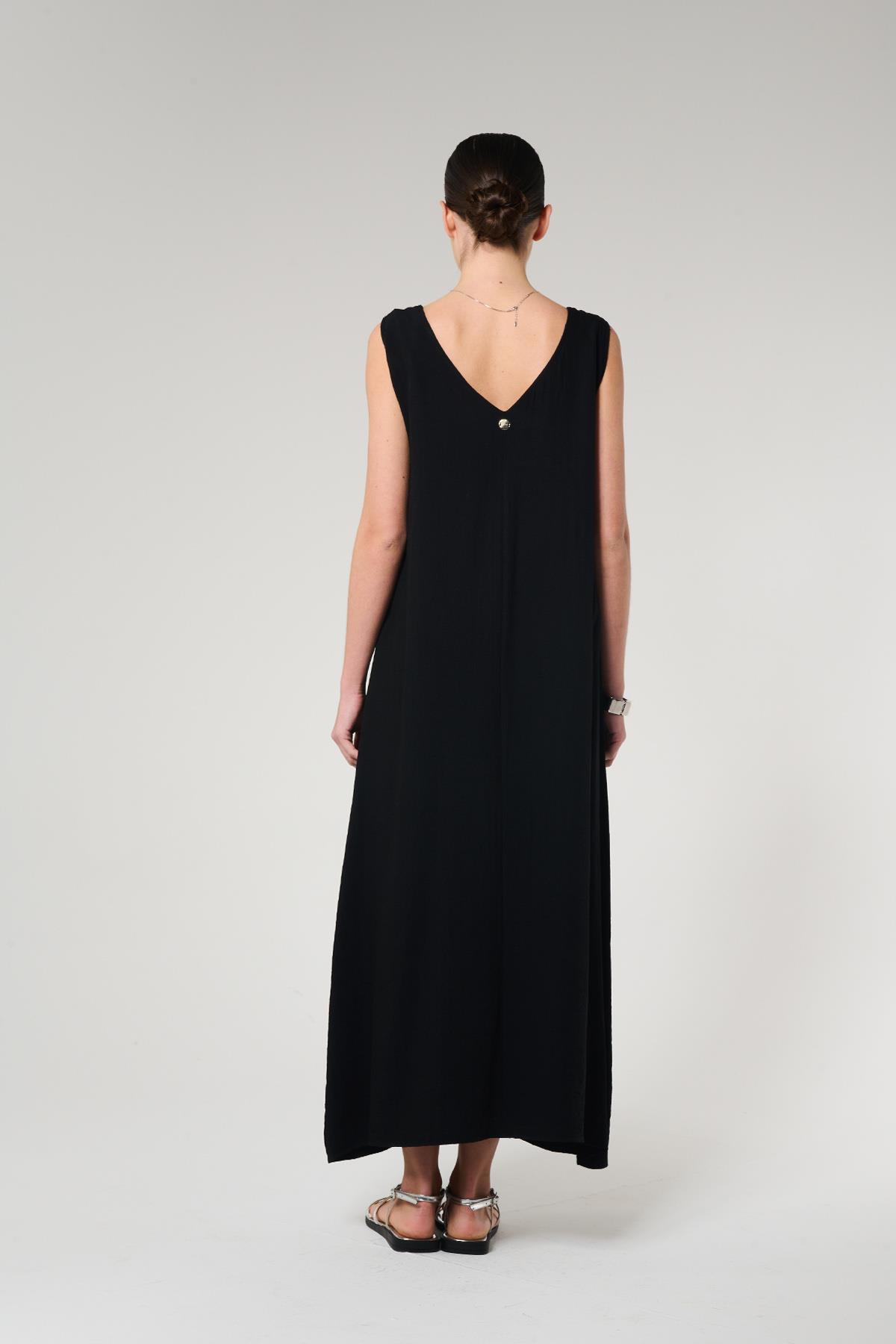 Burgu Askılı Siyah Renk Elbise